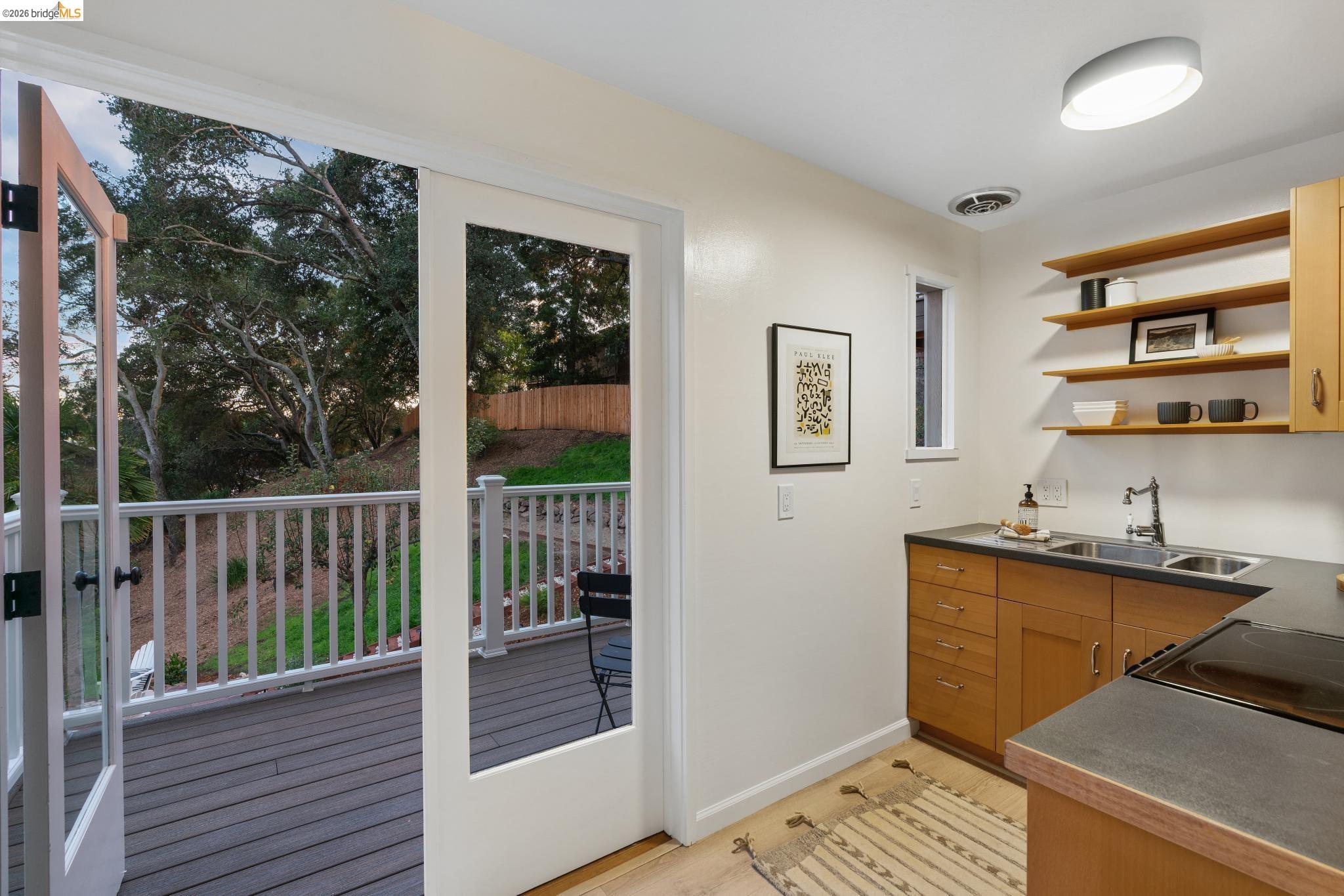 4325 Mountain View