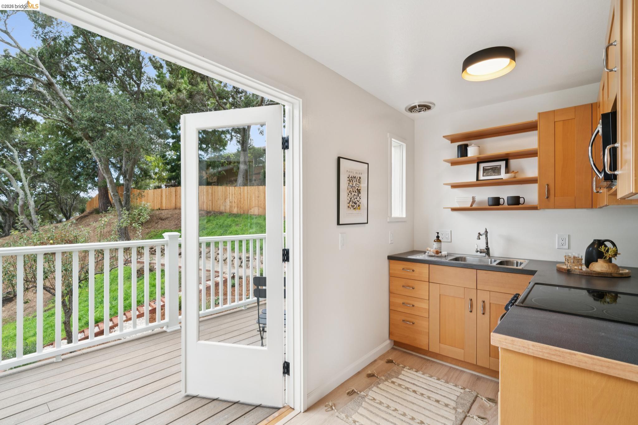4325 Mountain View