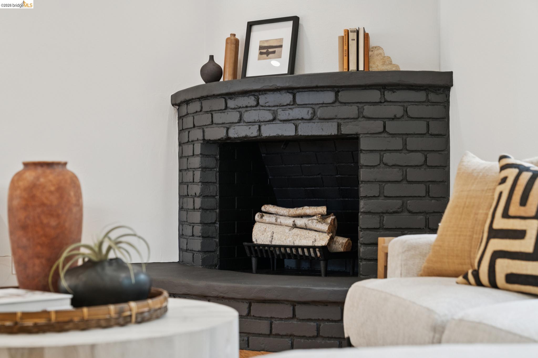 4325 Mountain View