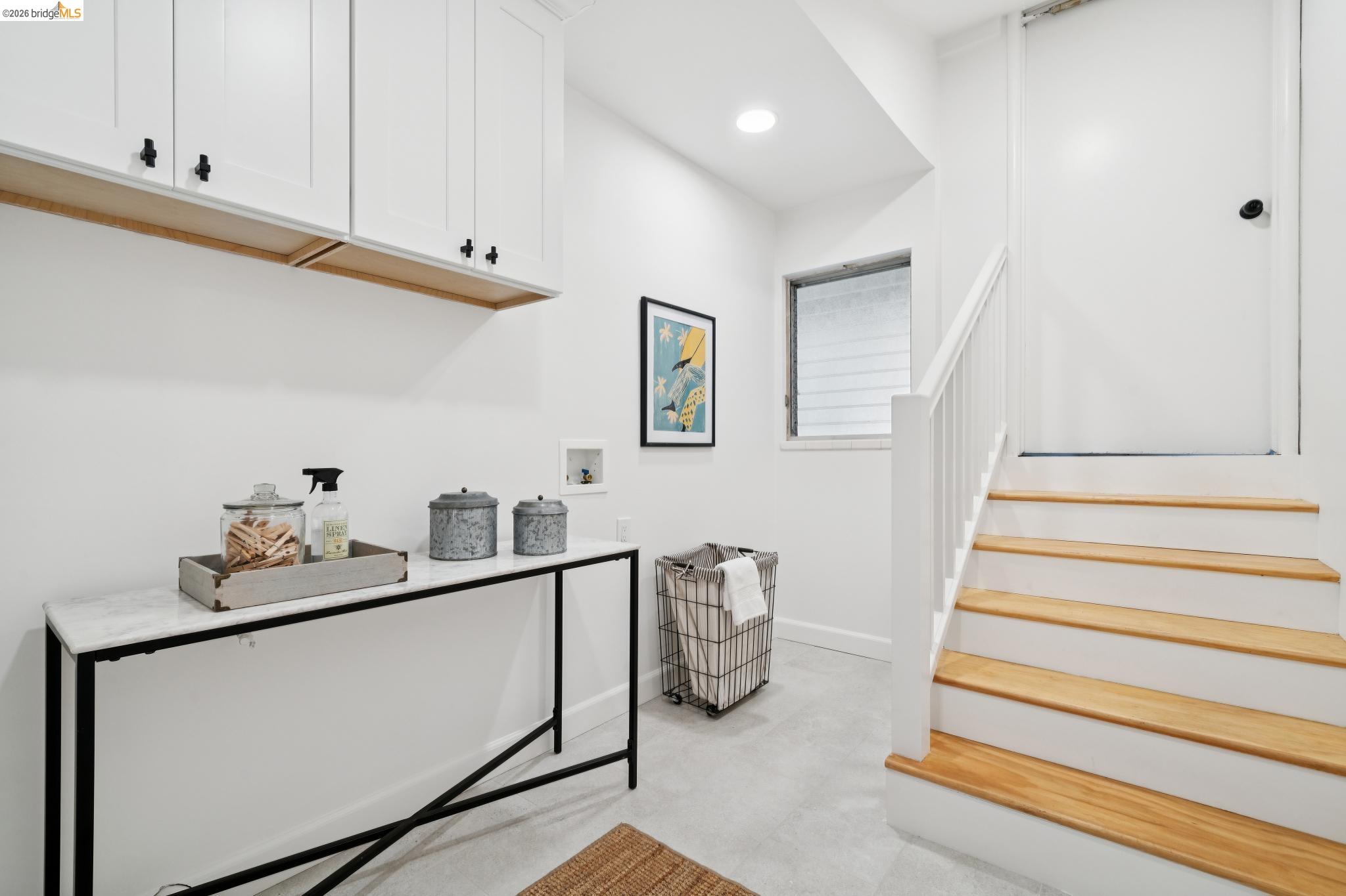 4325 Mountain View