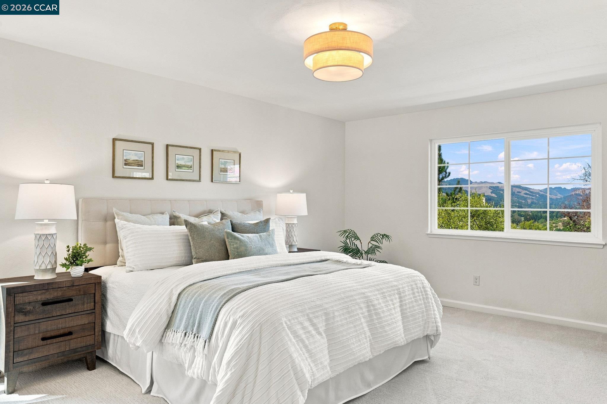 149 Sandringham Dr