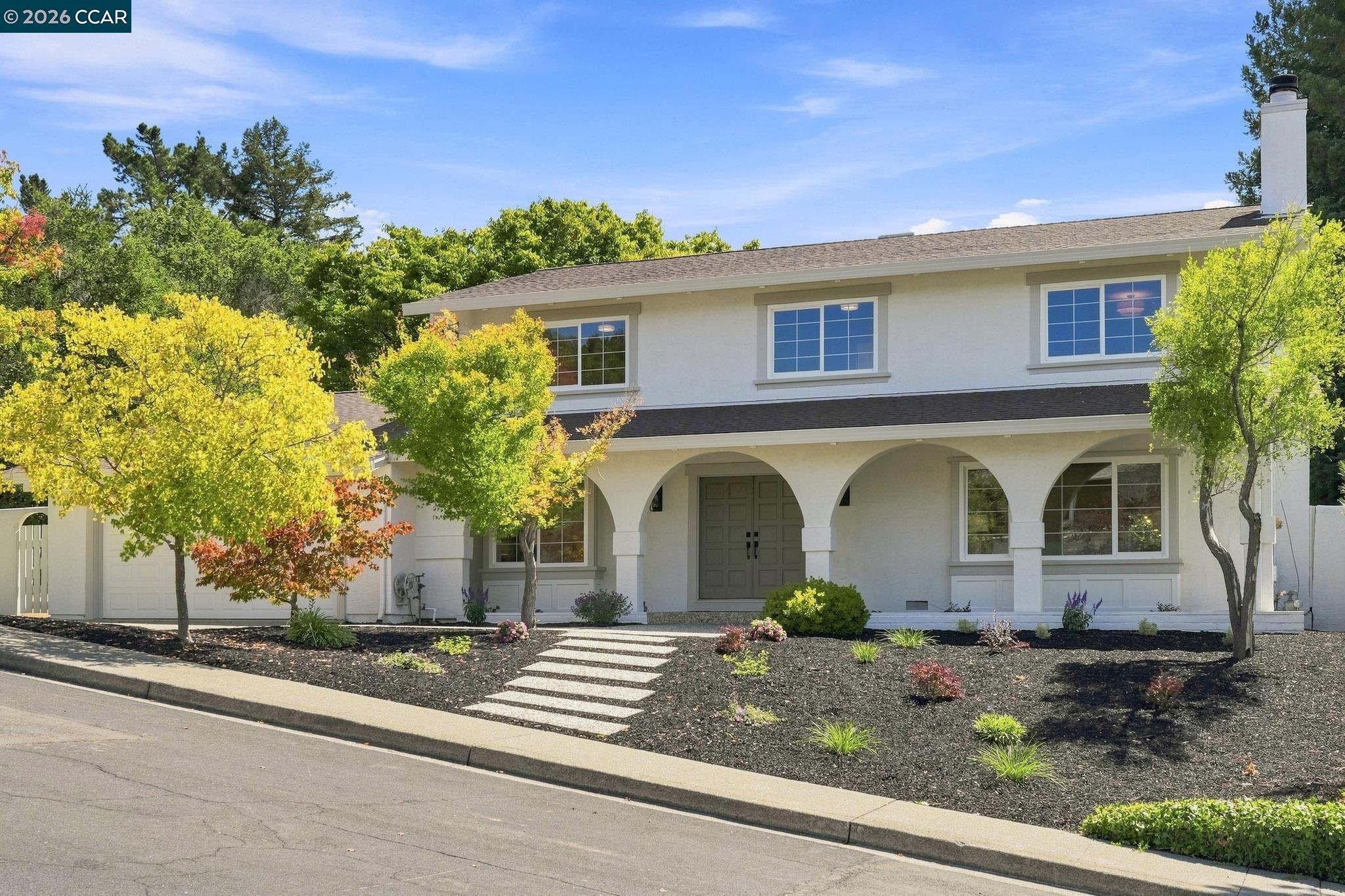149 Sandringham Dr