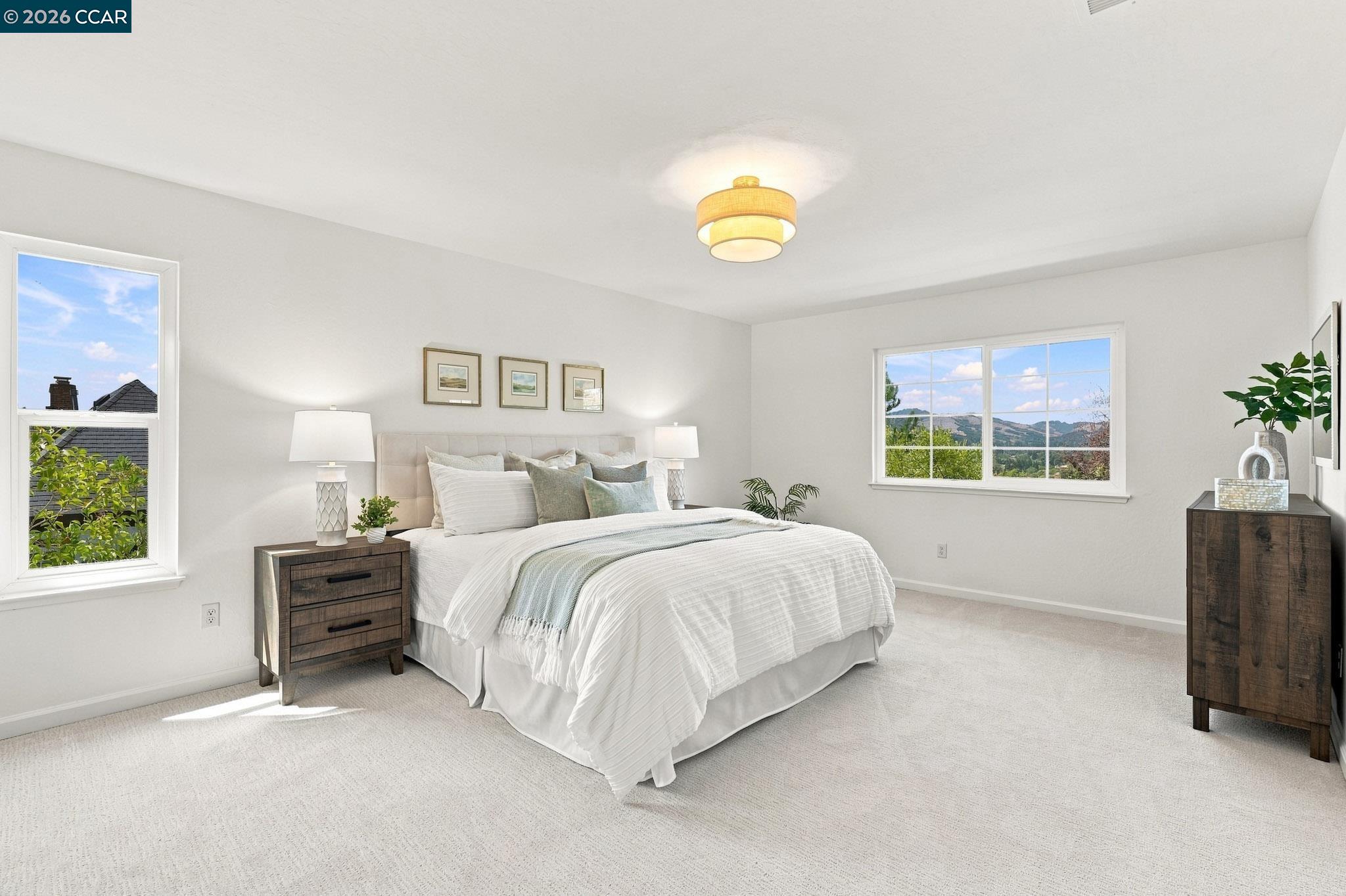 149 Sandringham Dr