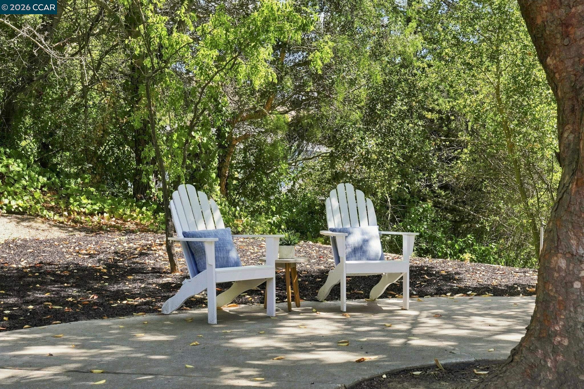 149 Sandringham Dr
