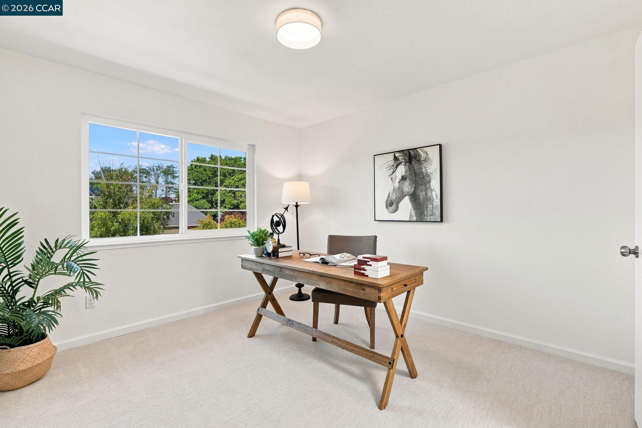 149 Sandringham Dr