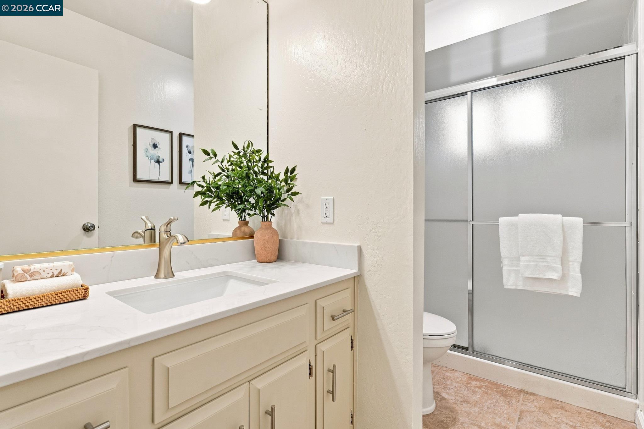 149 Sandringham Dr