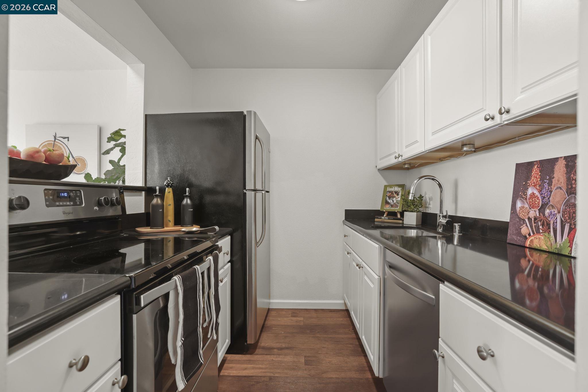470 N Civic Dr # 505