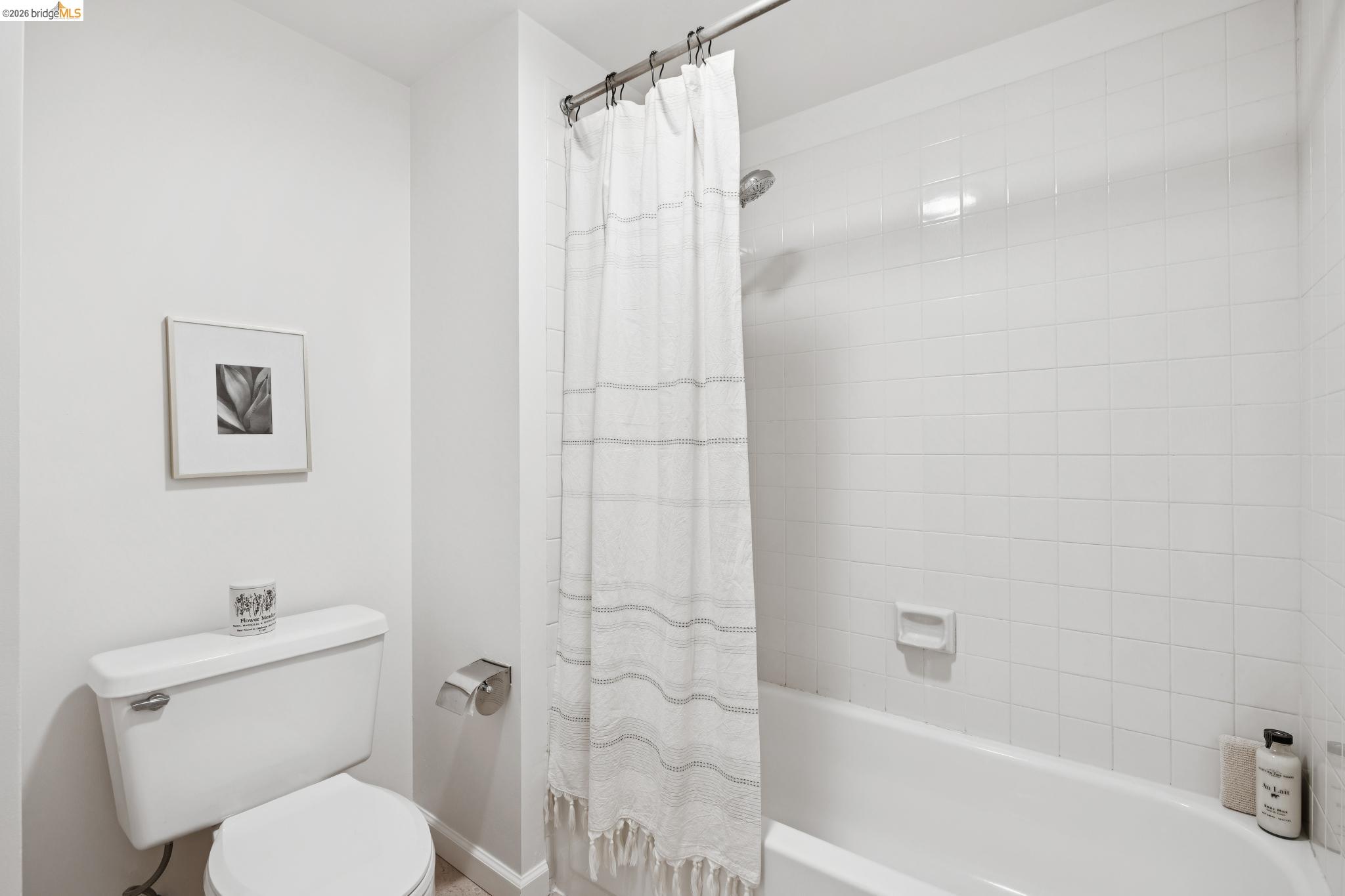 6363 Christie Avenue # 2017