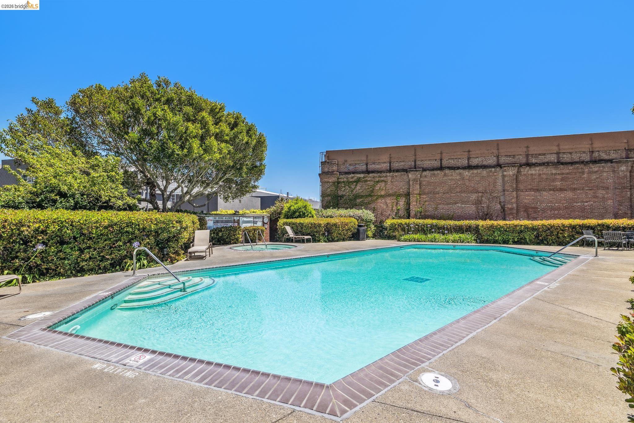 6363 Christie Avenue # 2017