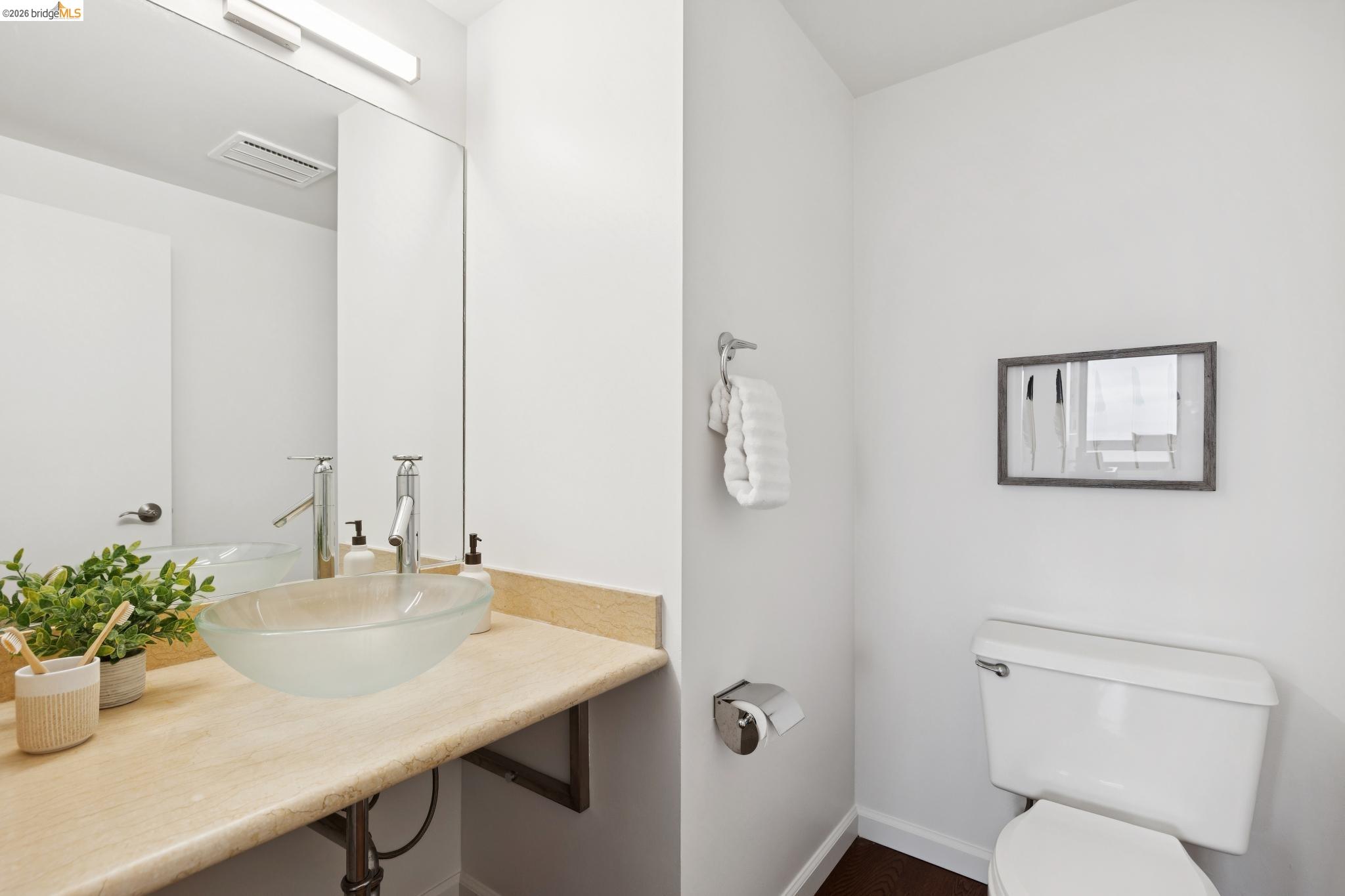 6363 Christie Avenue # 2017