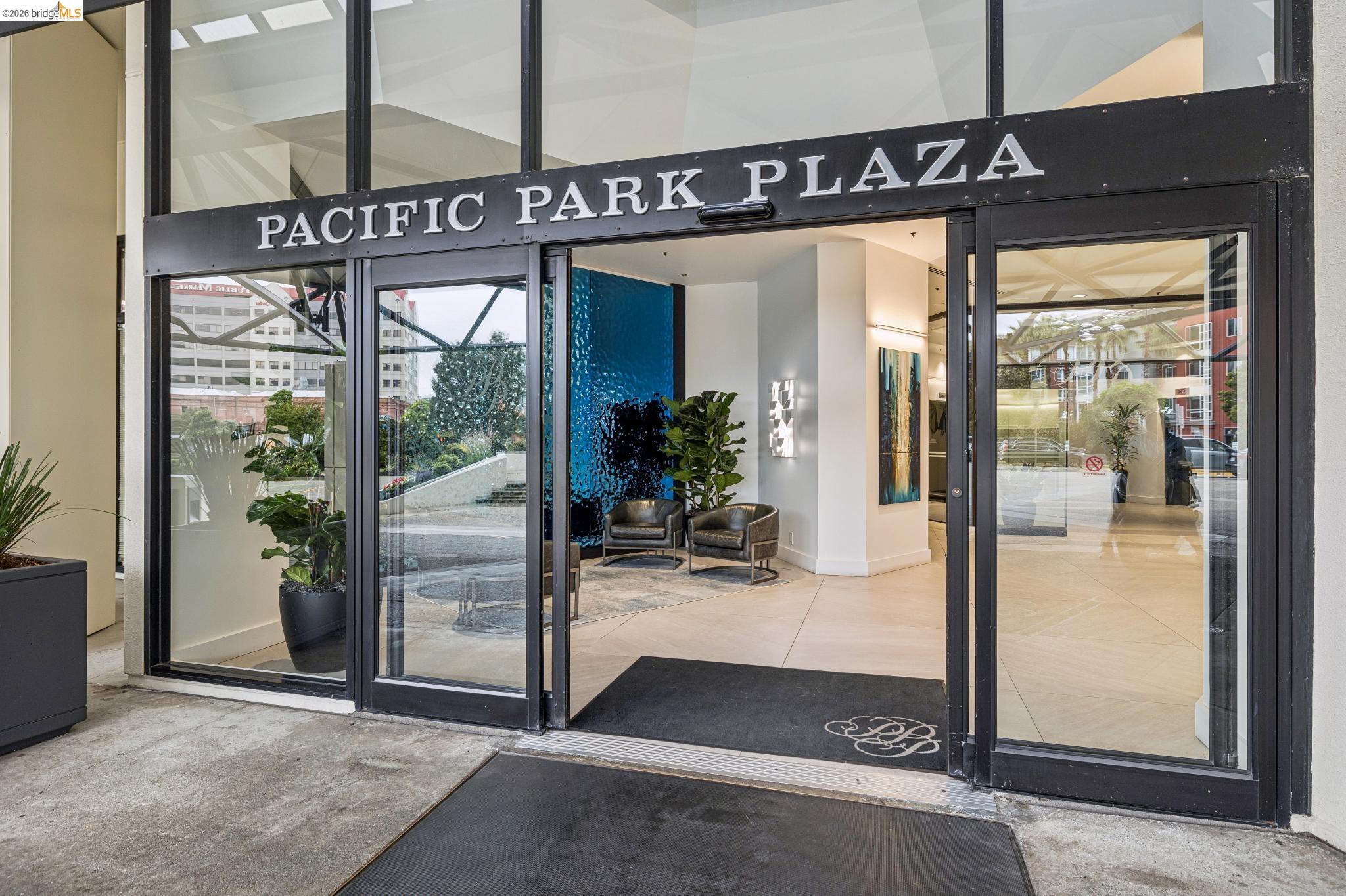 6363 Christie Avenue # 2017