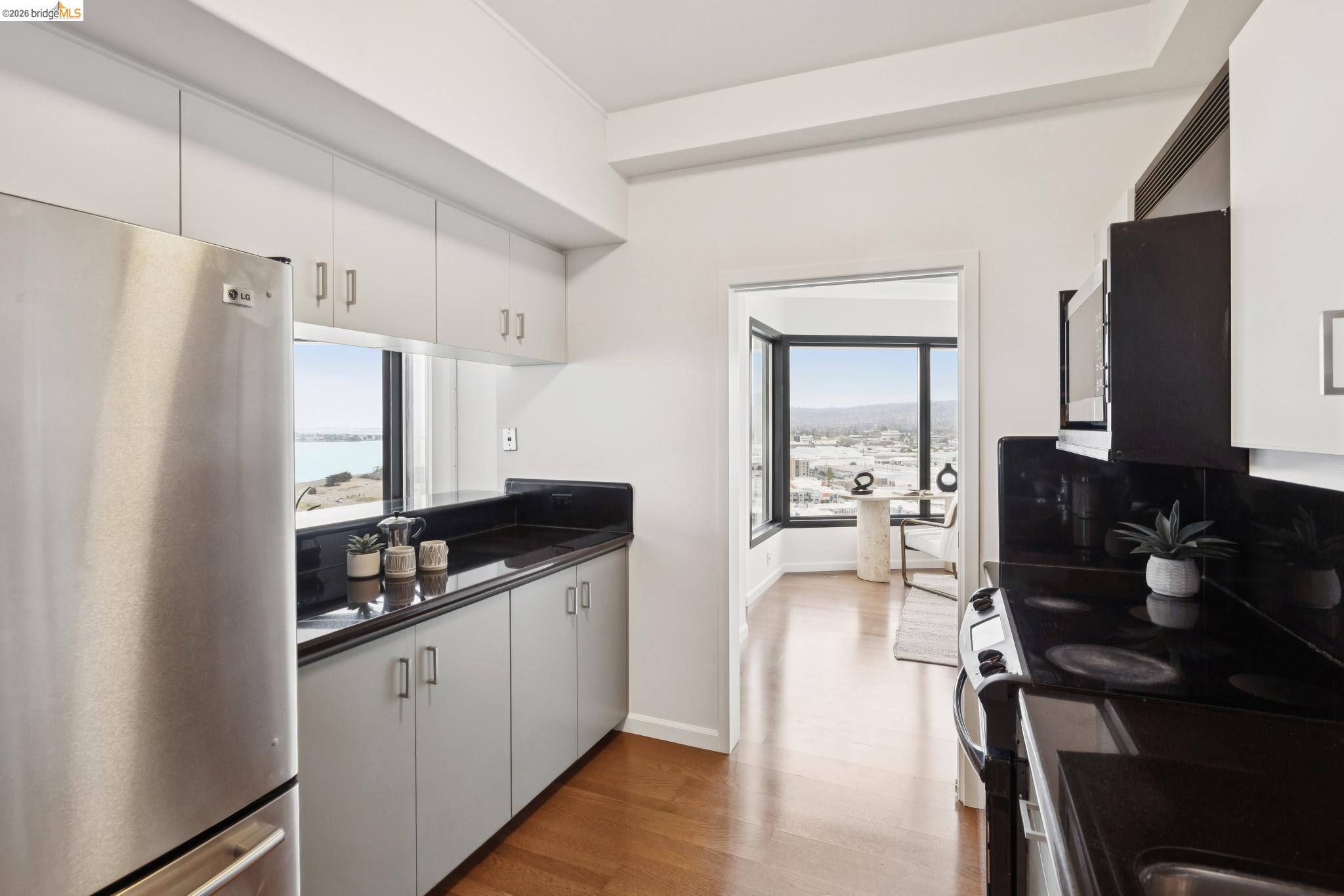 6363 Christie Avenue # 2017