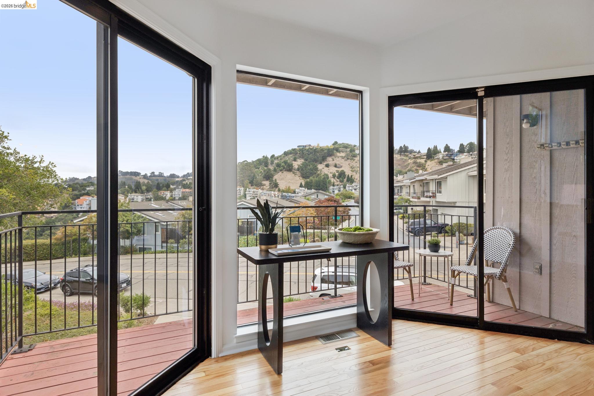 557 Hiller Dr