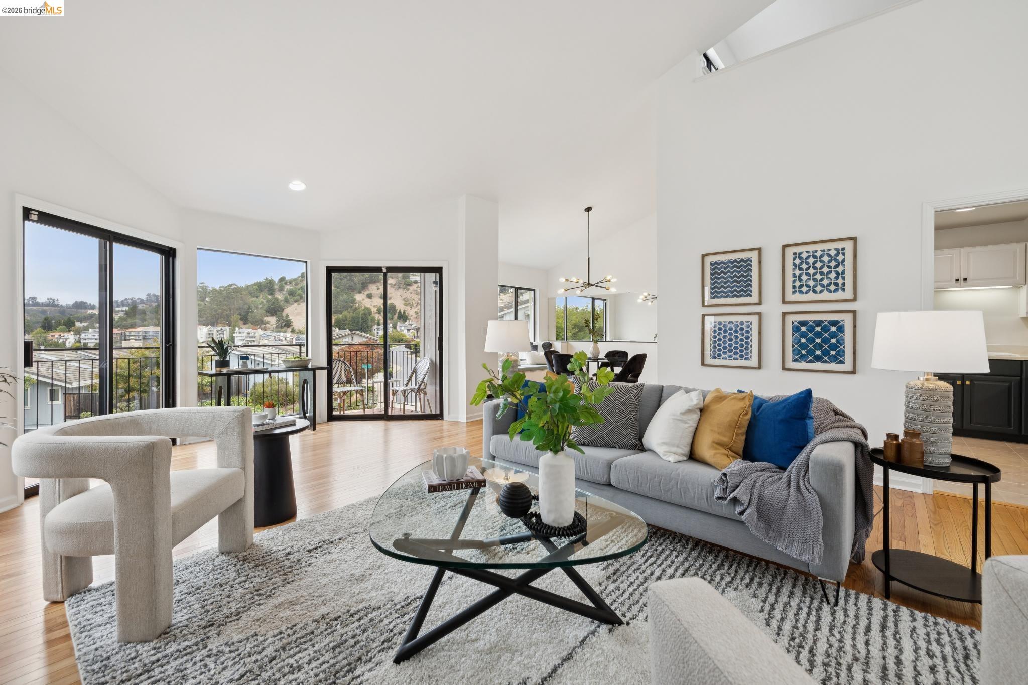 557 Hiller Dr