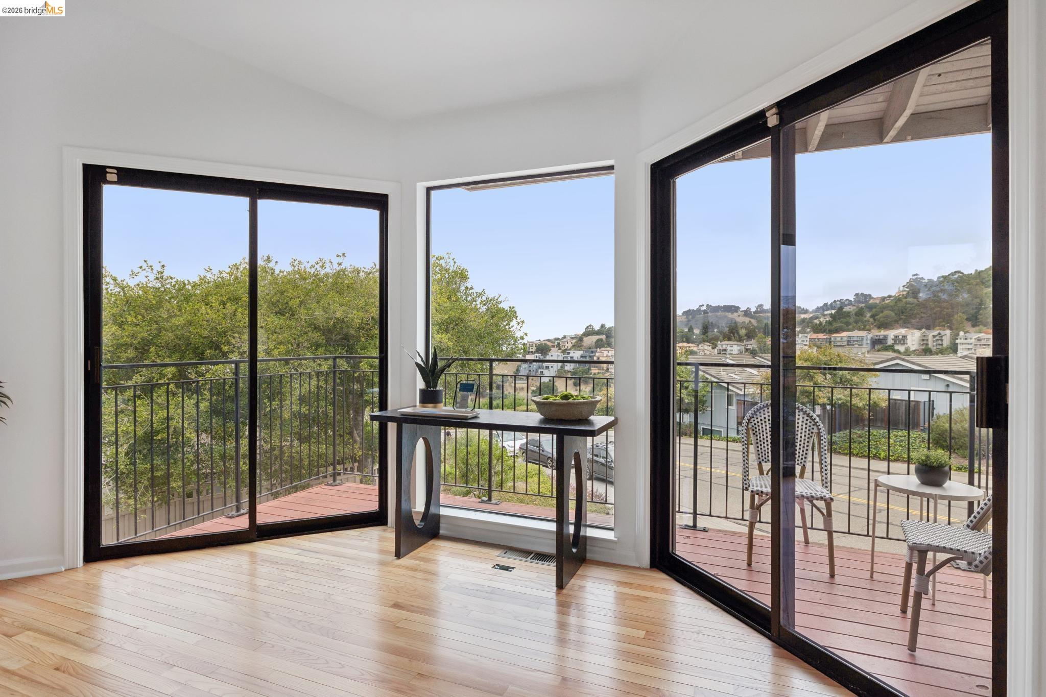 557 Hiller Dr