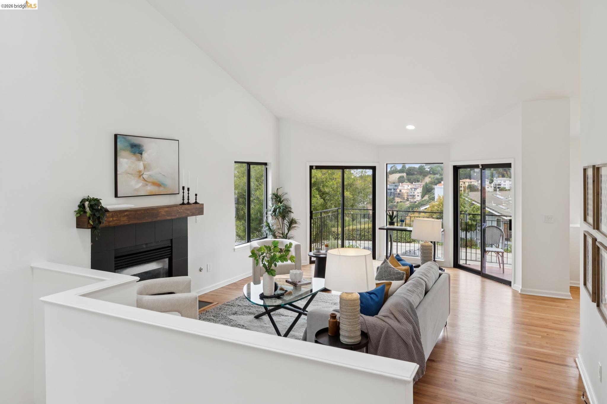 557 Hiller Dr