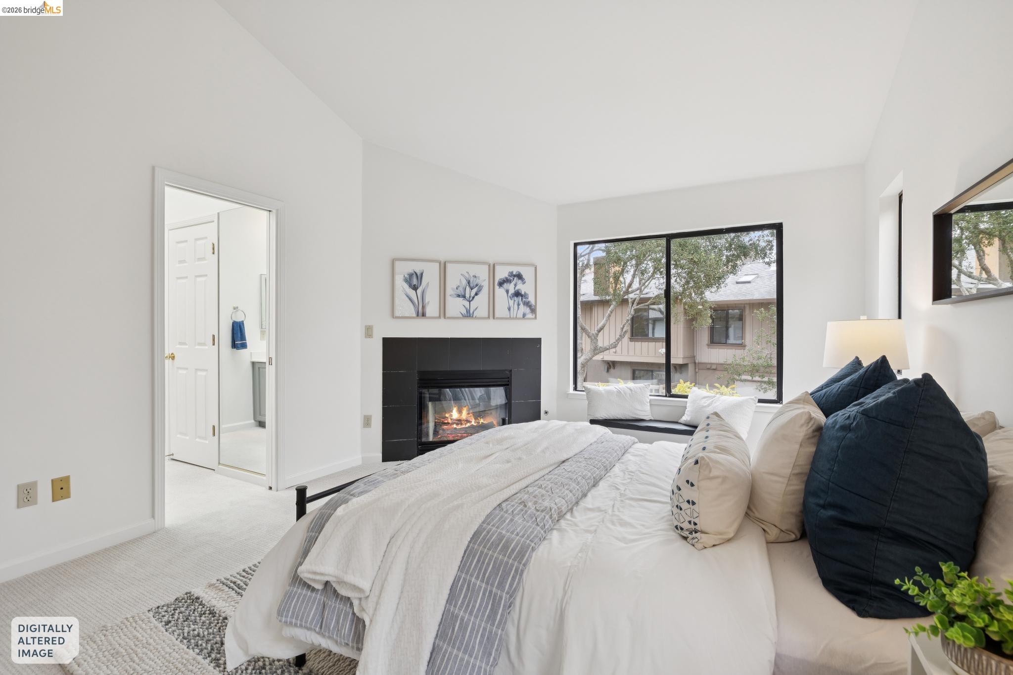 557 Hiller Dr