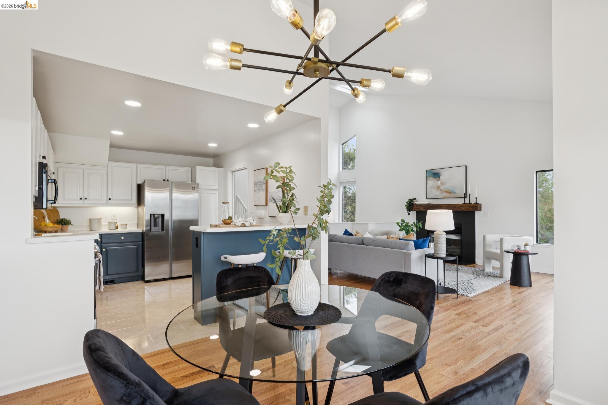 557 Hiller Dr