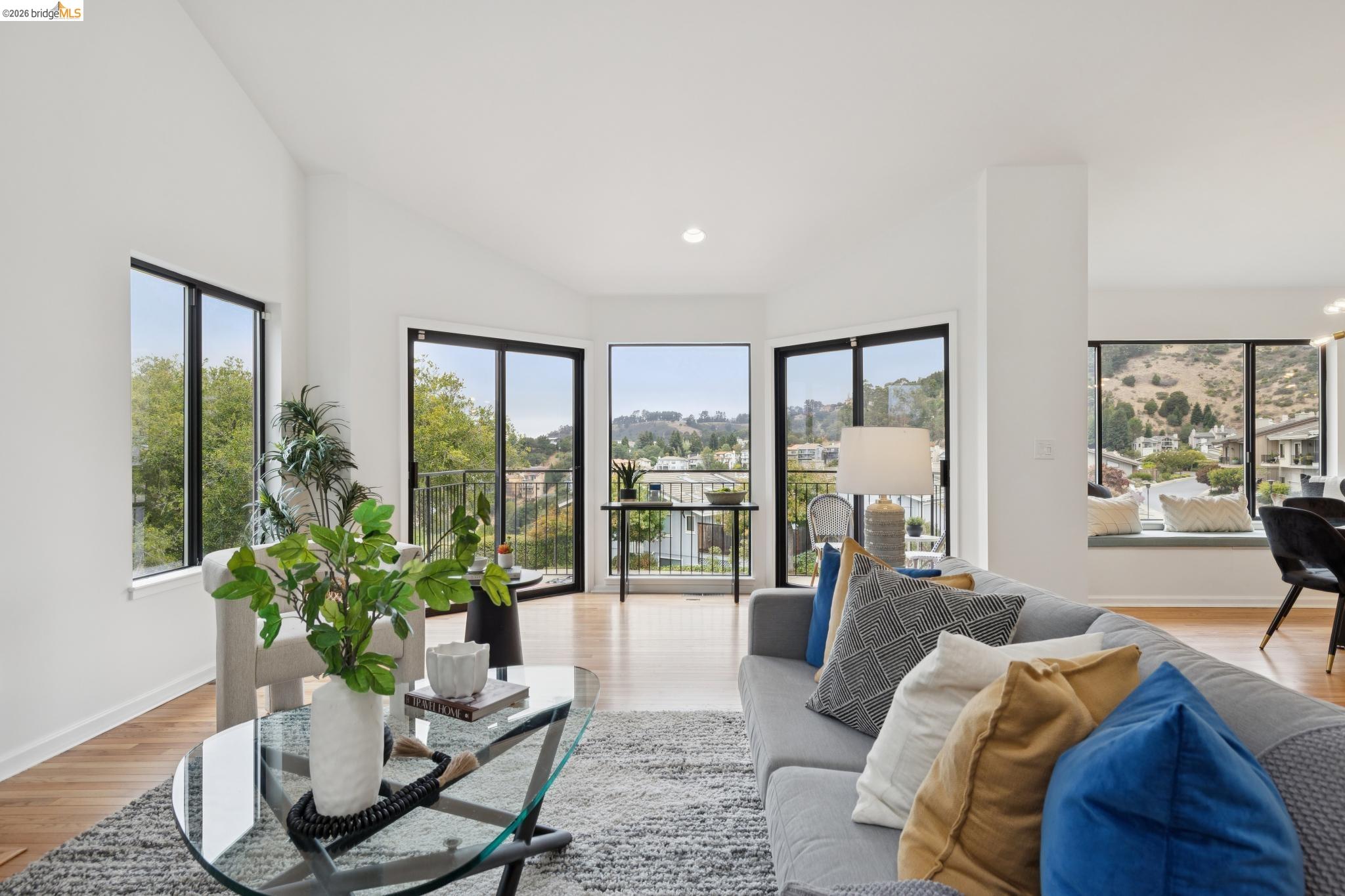 557 Hiller Dr