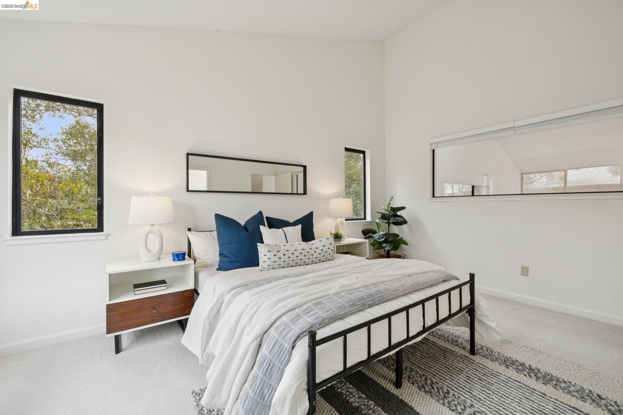557 Hiller Dr