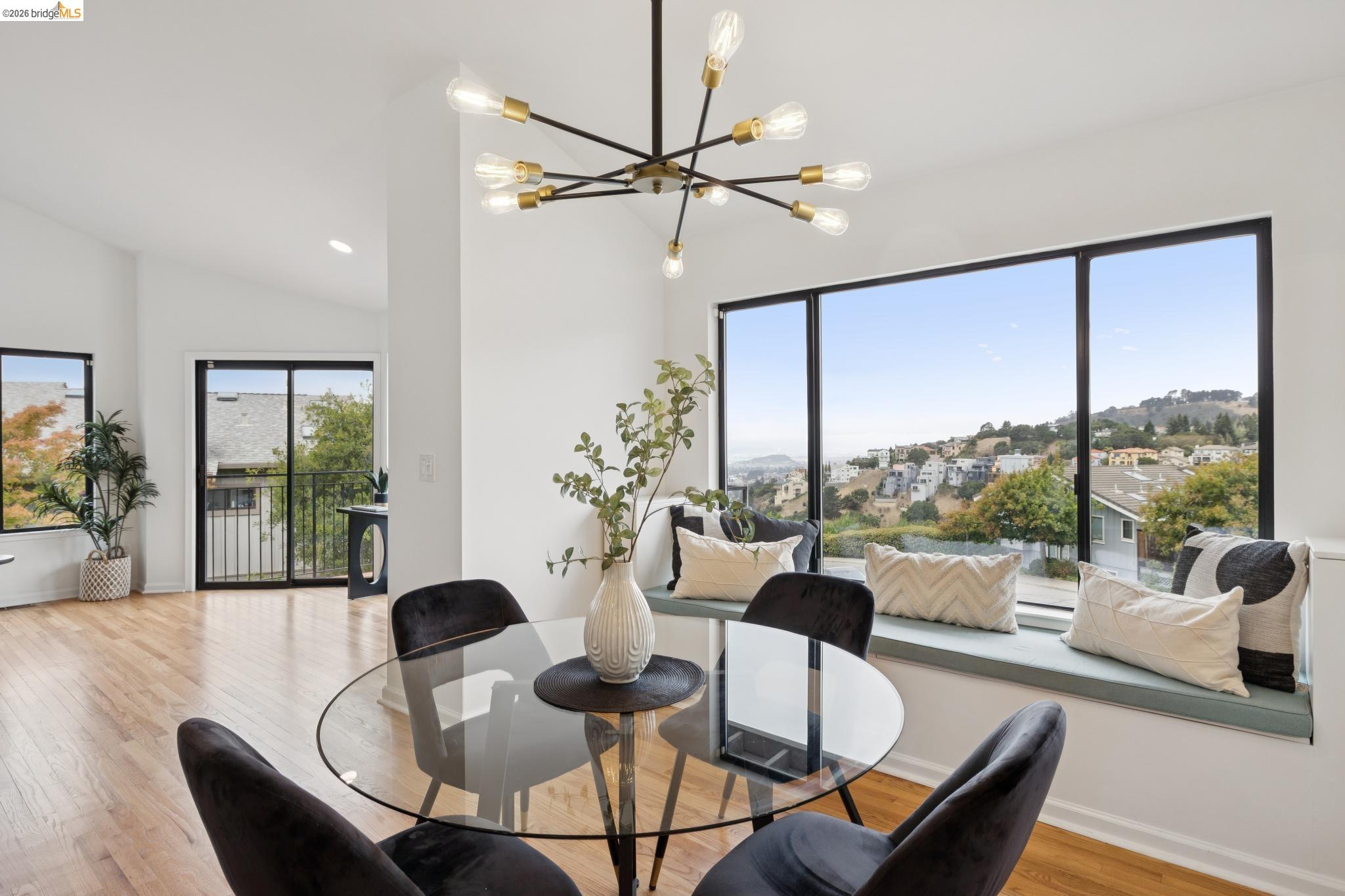 557 Hiller Dr