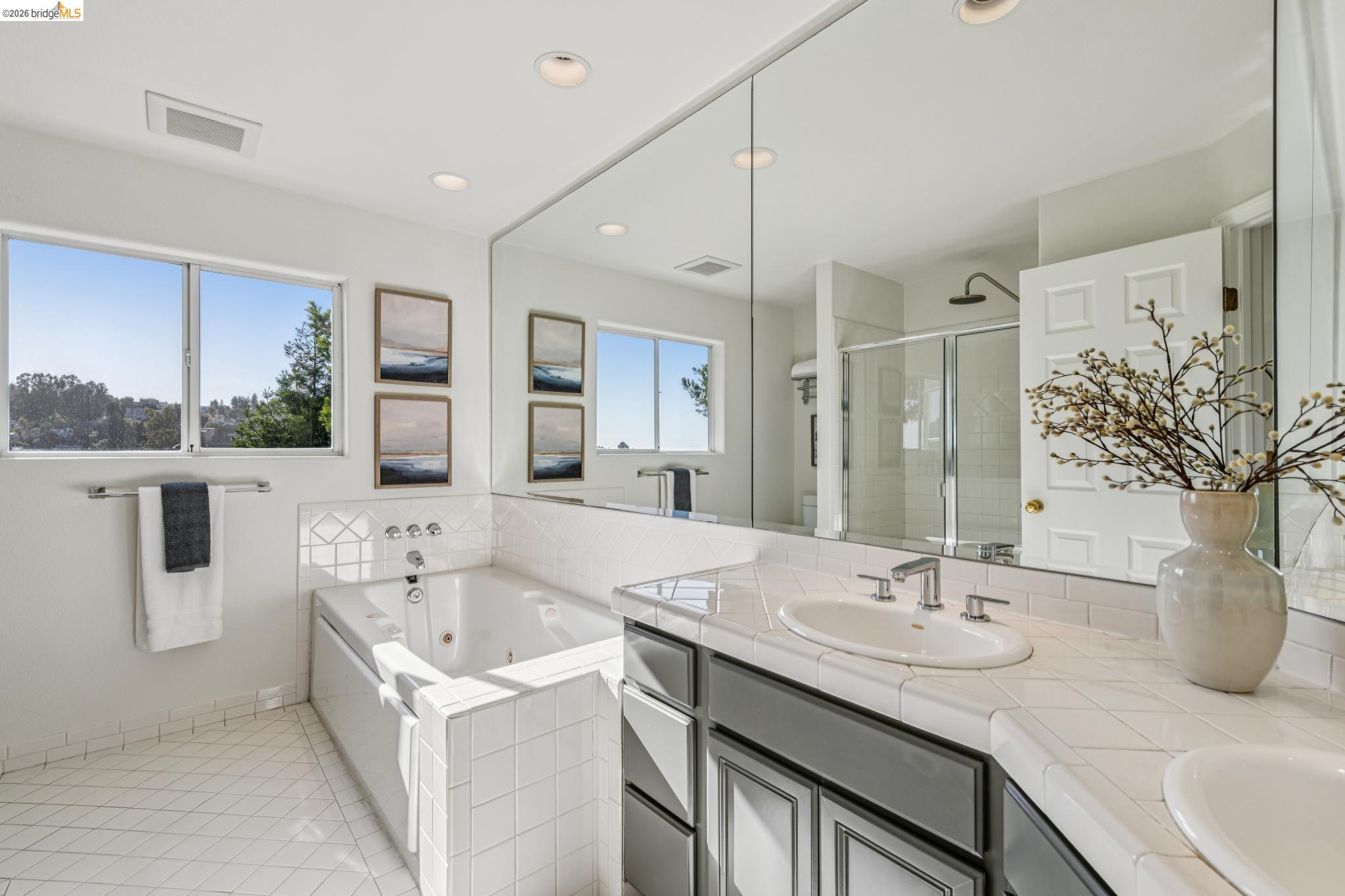 35 Bay Forest Ct