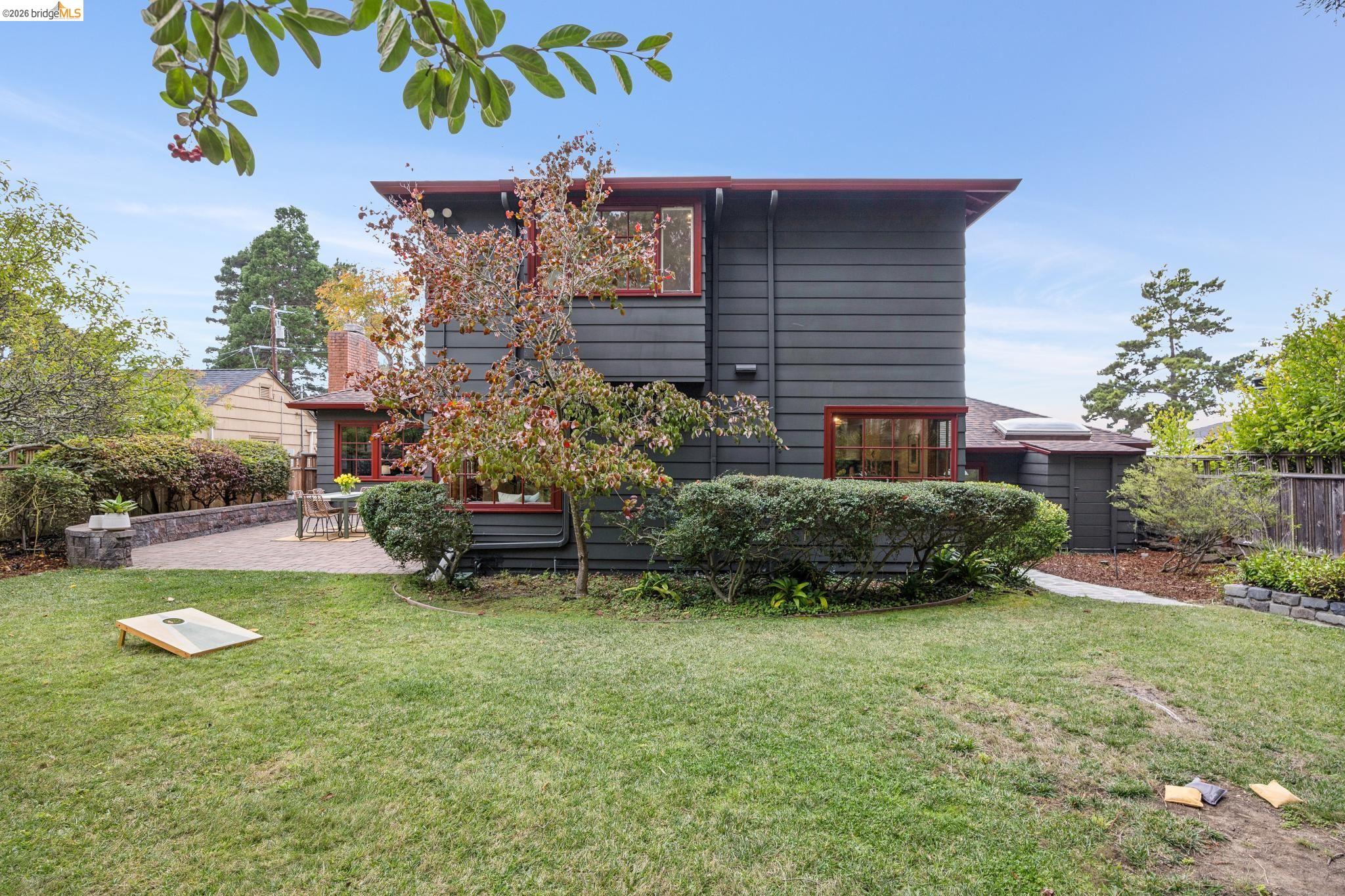 18 Arlington Ct