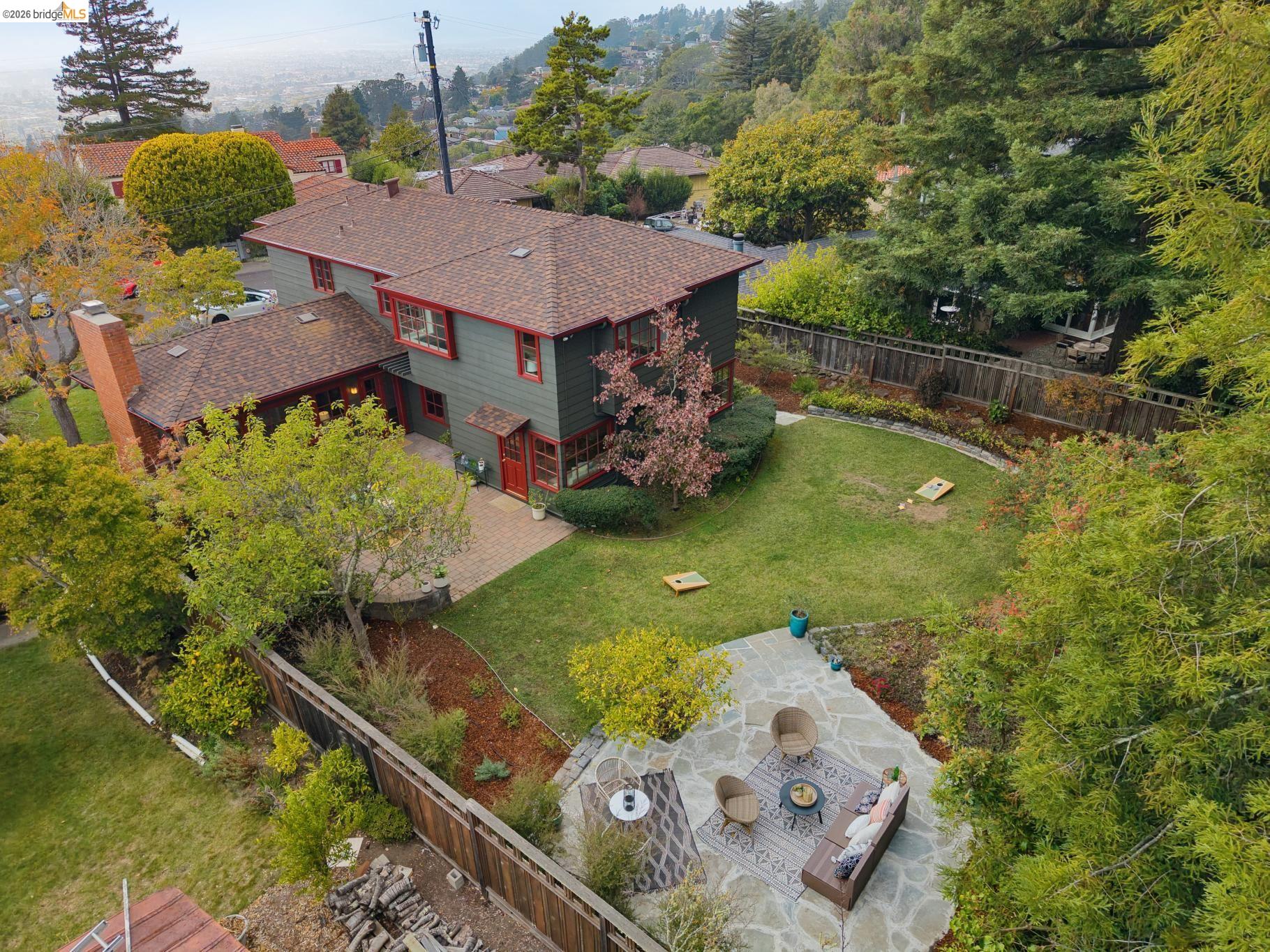 18 Arlington Ct