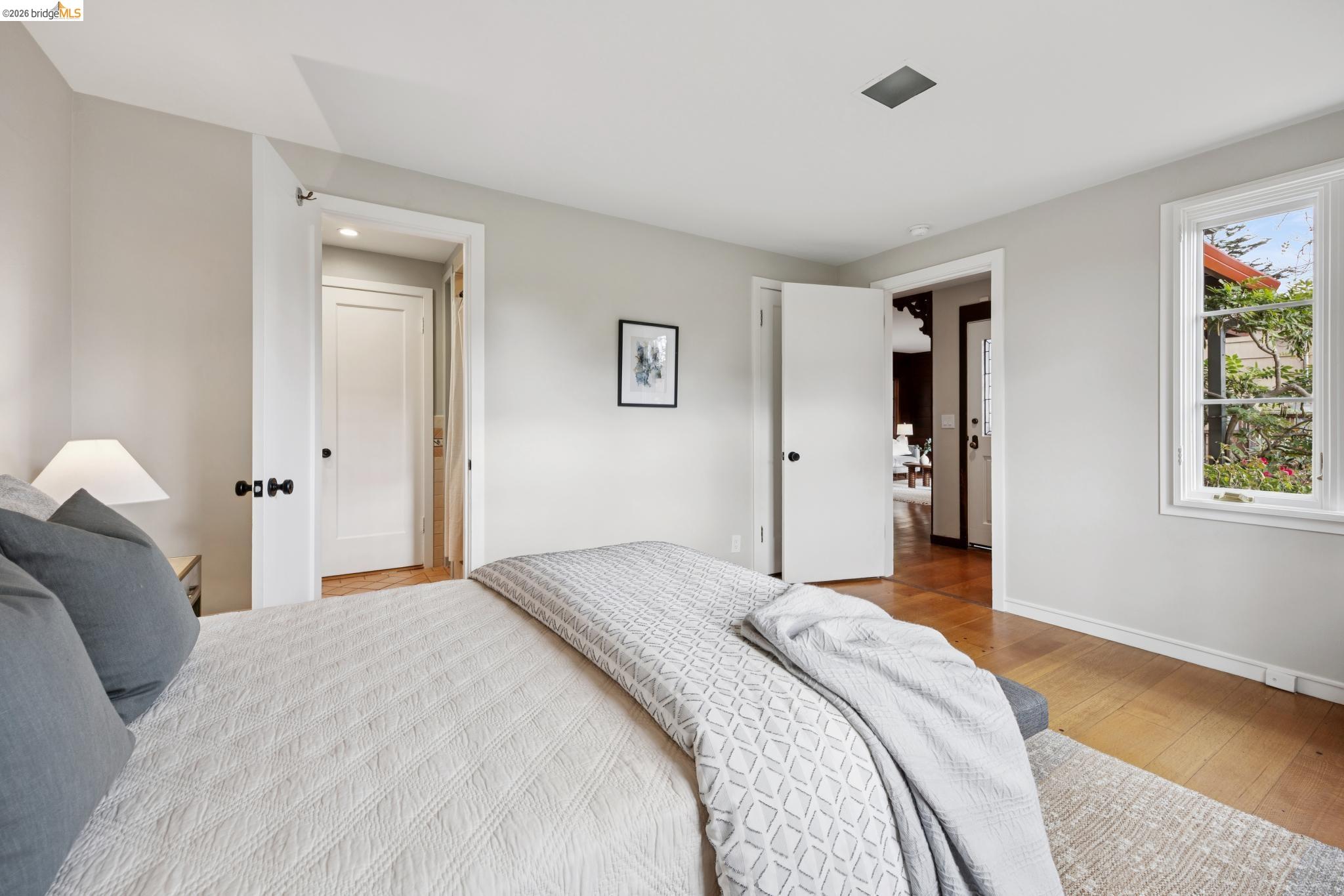 18 Arlington Ct