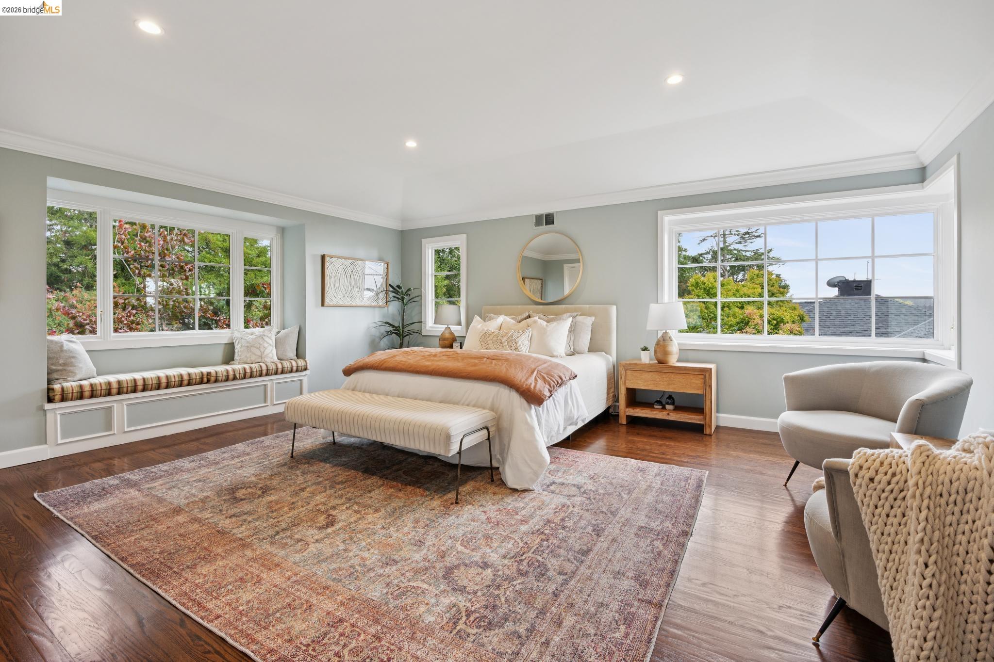 18 Arlington Ct