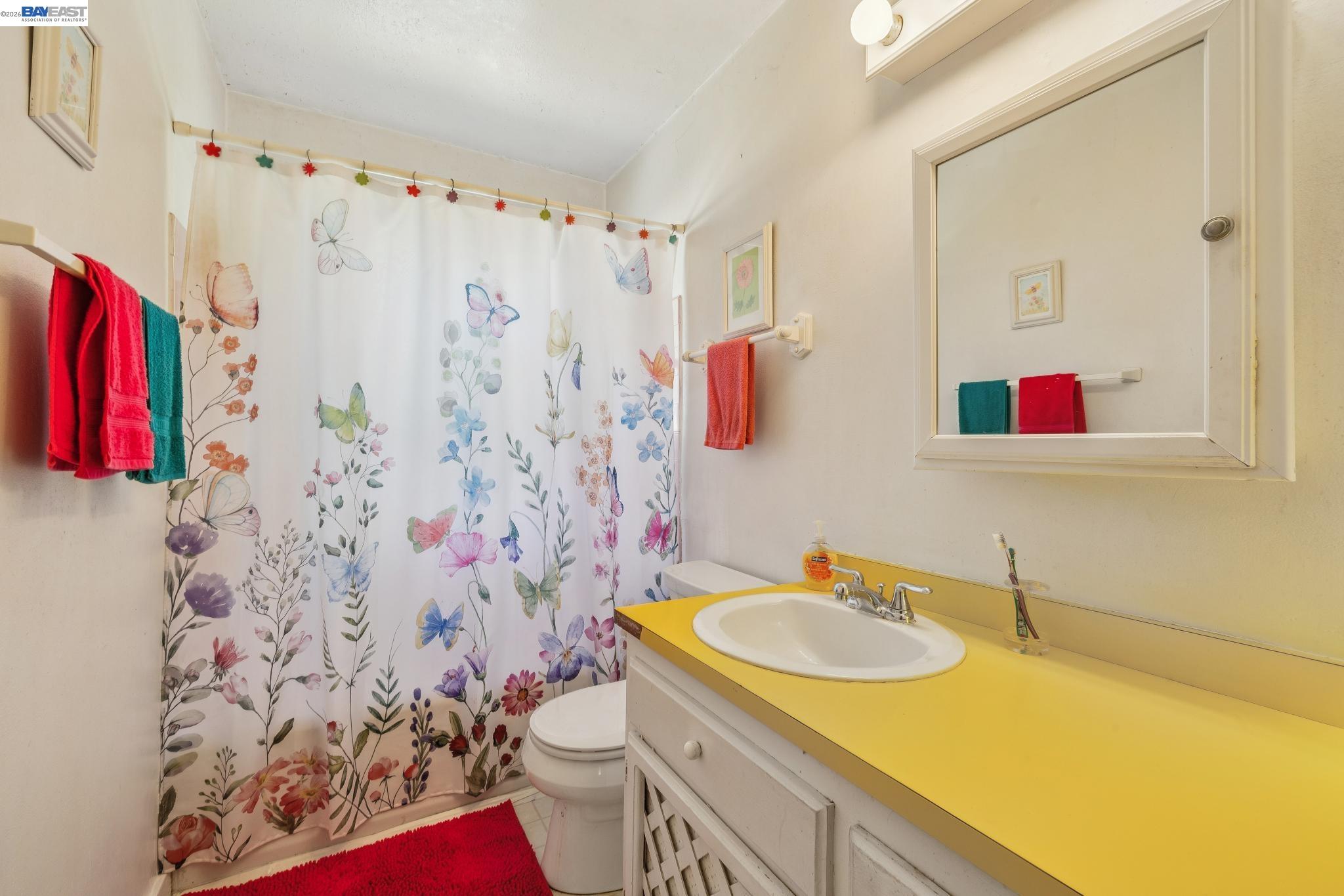15742 Paseo Largavista