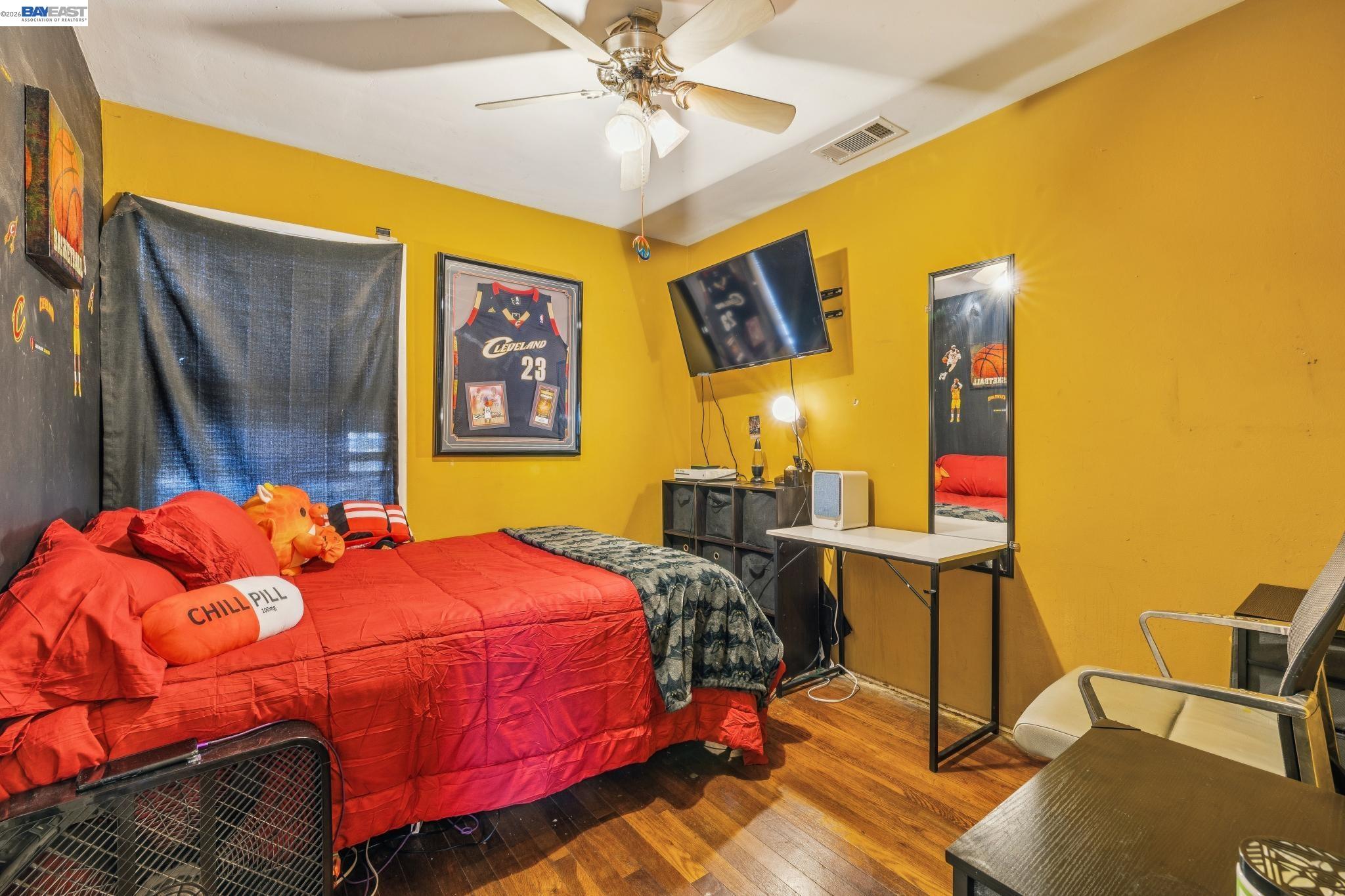 15742 Paseo Largavista