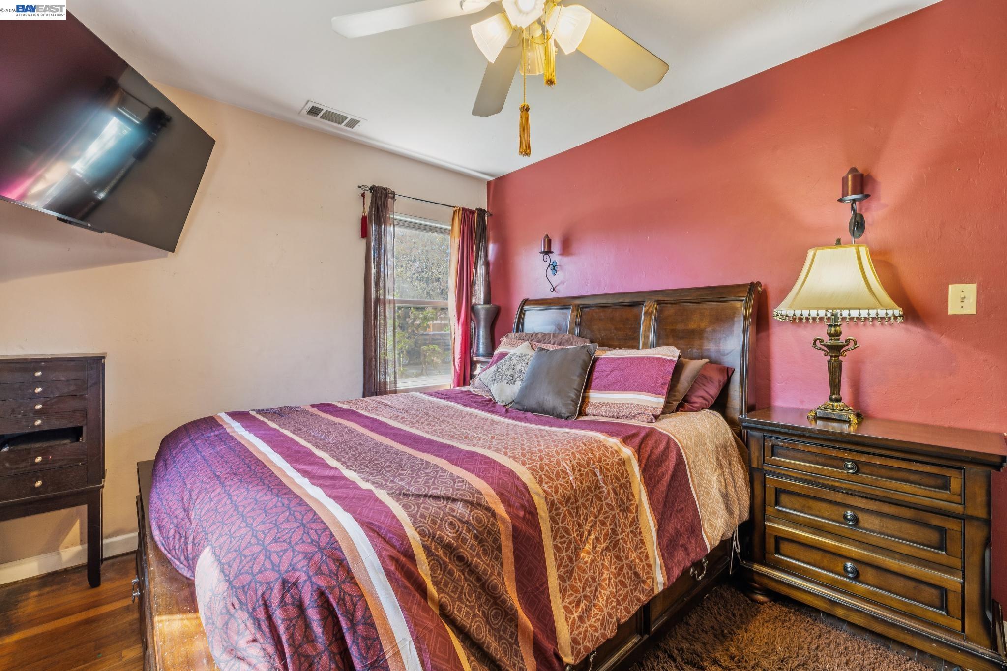 15742 Paseo Largavista