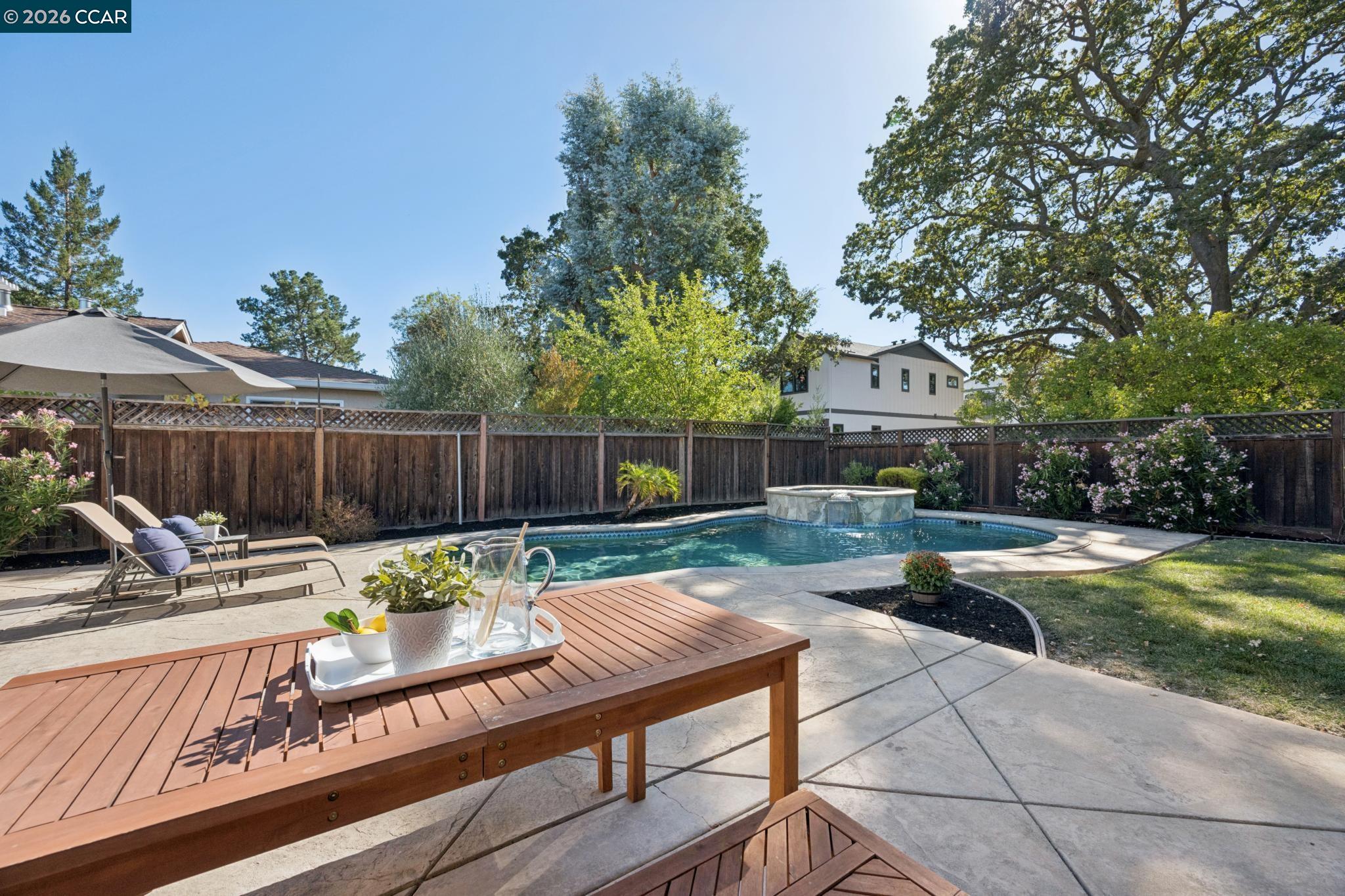 77 Jerome Ct