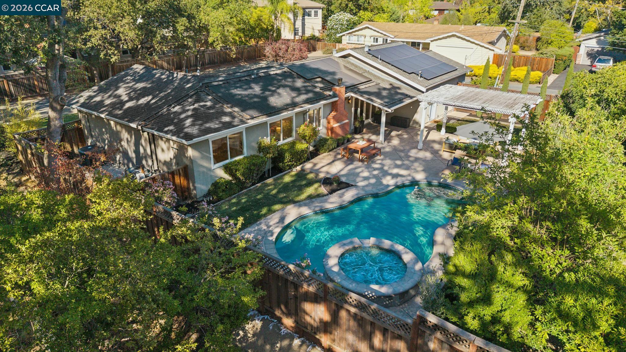 77 Jerome Ct