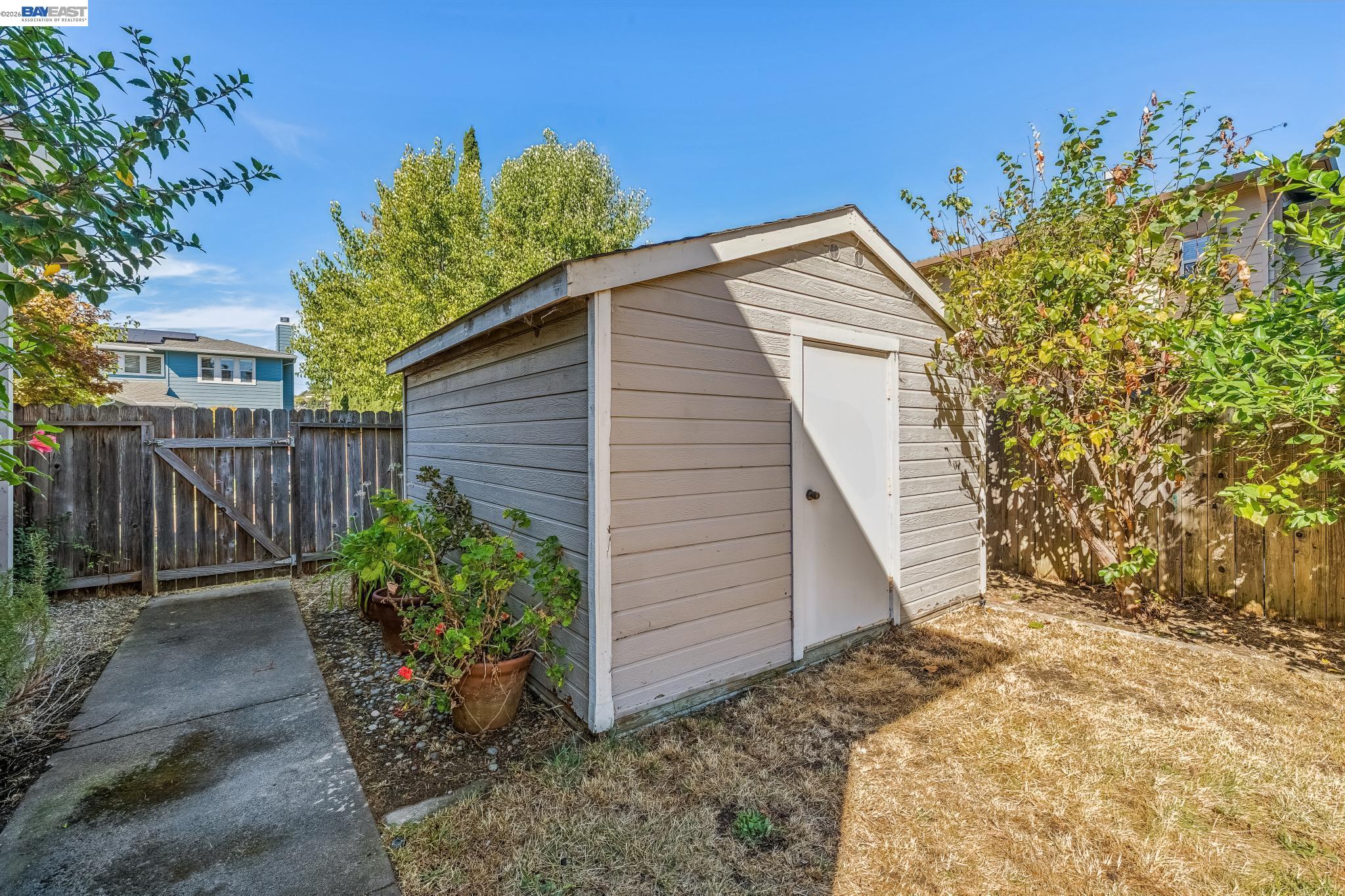 3265 Hertlein Pl