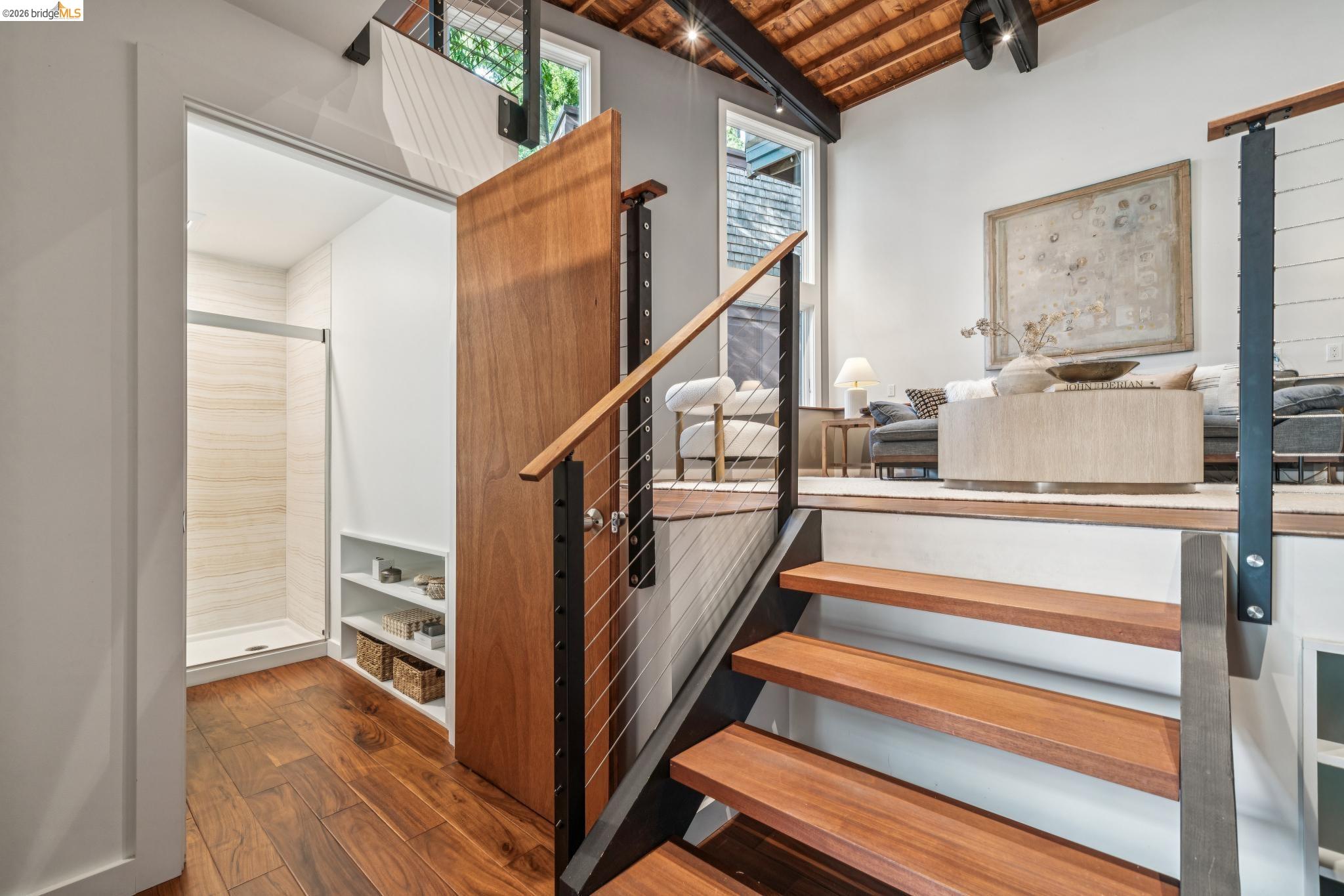 25 Ascot Court