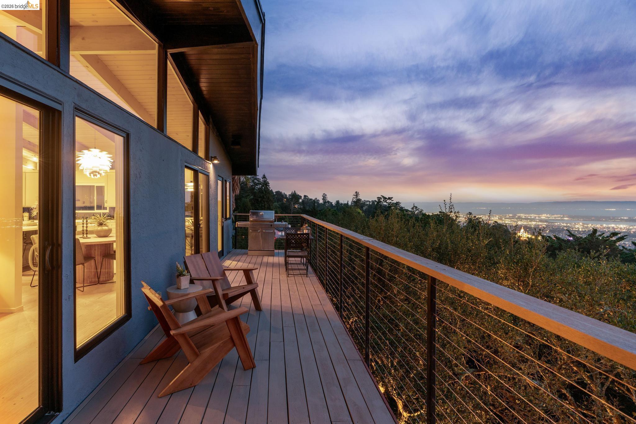 25 Ascot Court