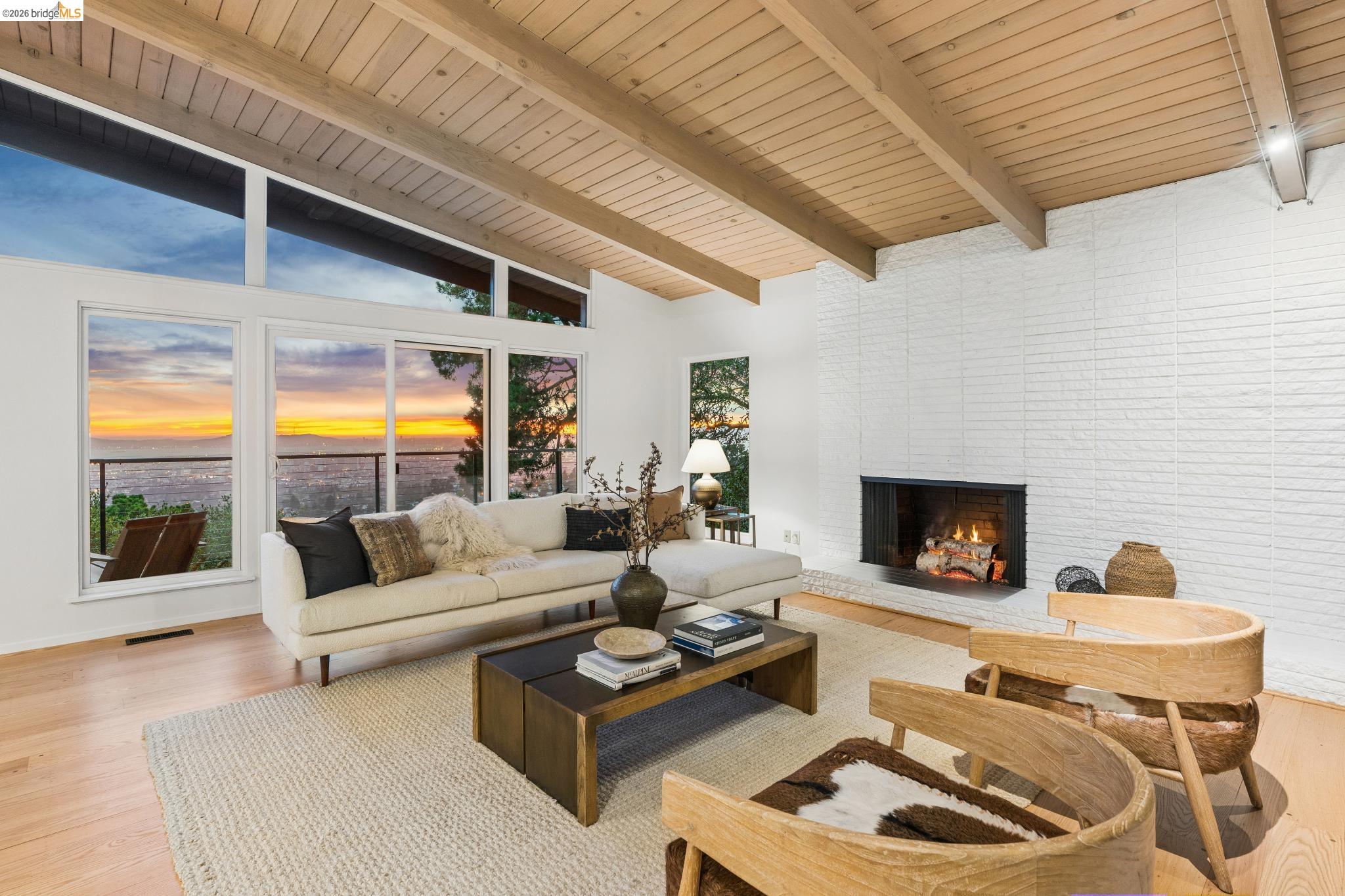 25 Ascot Court