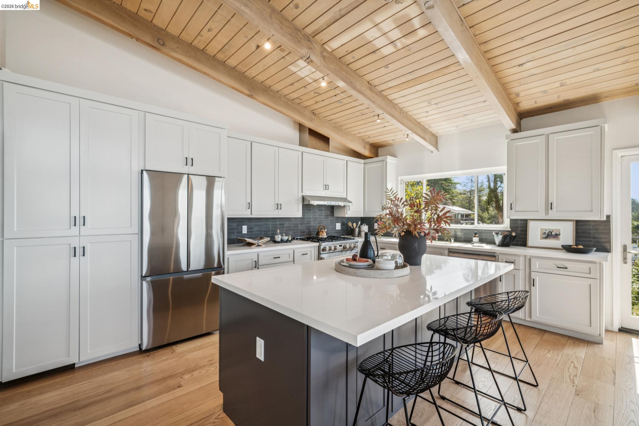 25 Ascot Court