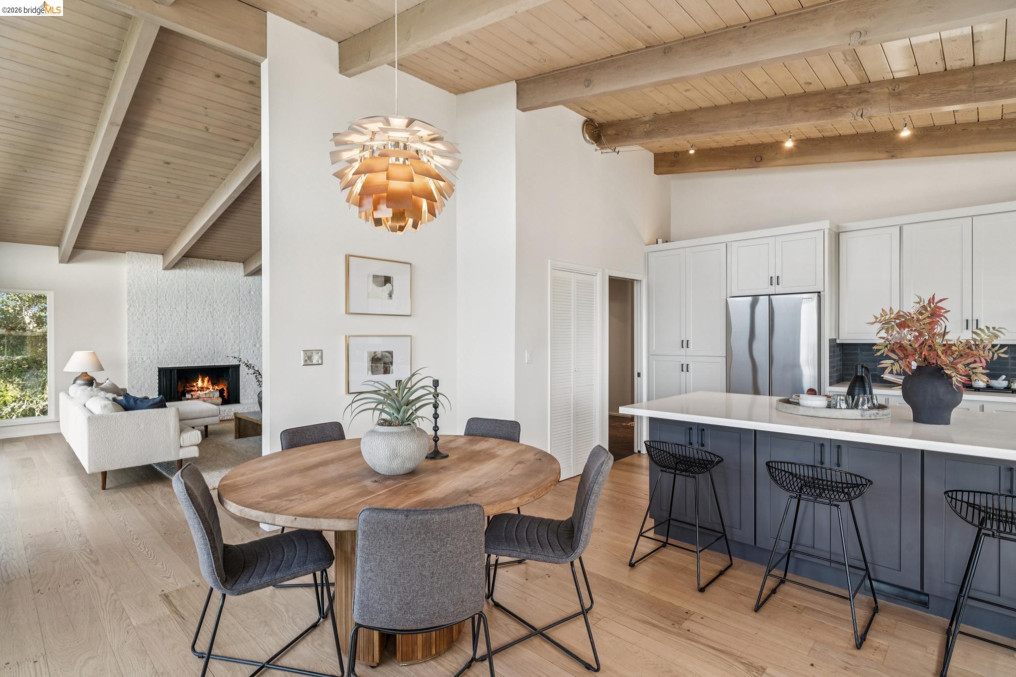 25 Ascot Court