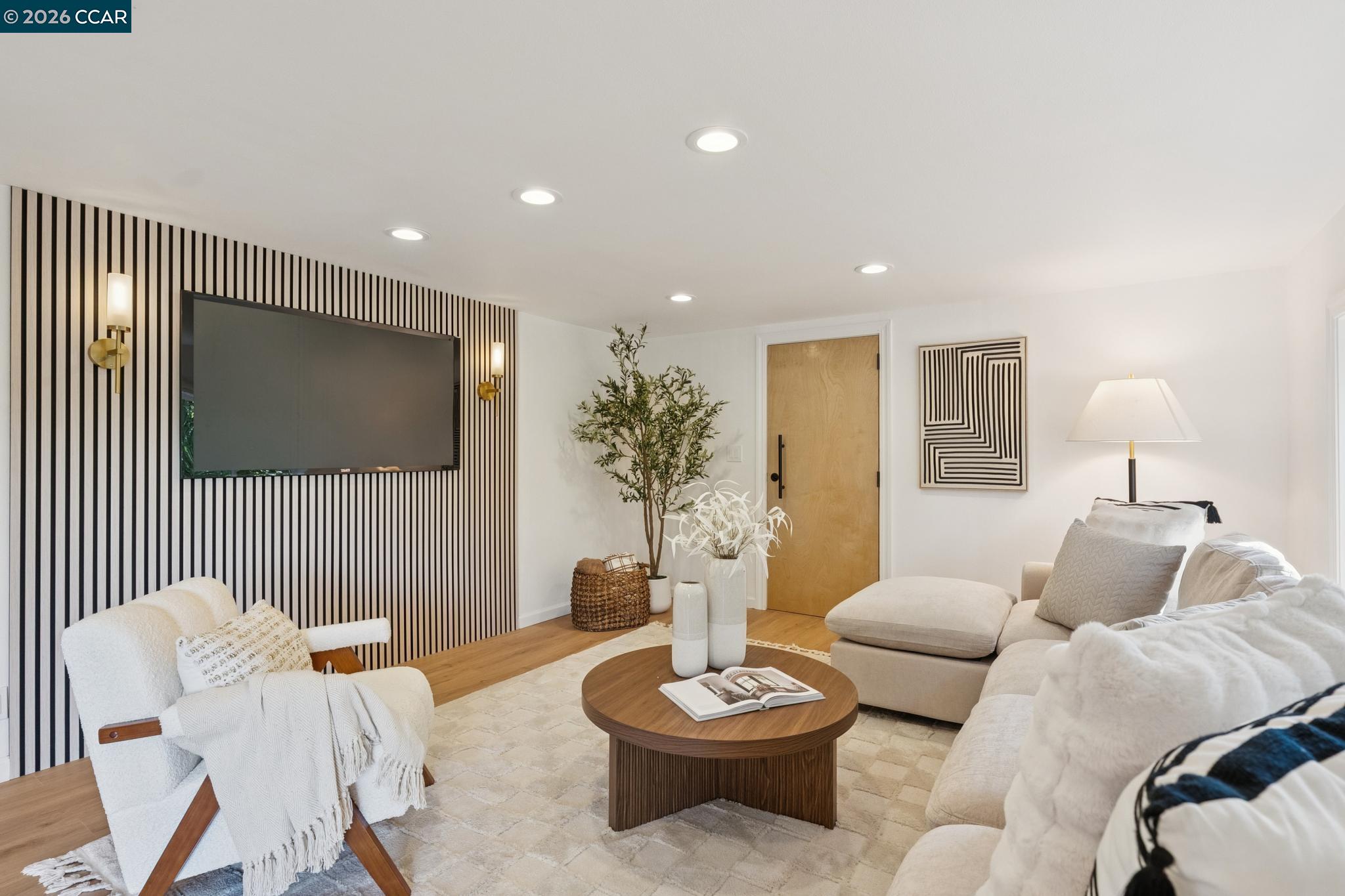 3241 Judith Ln