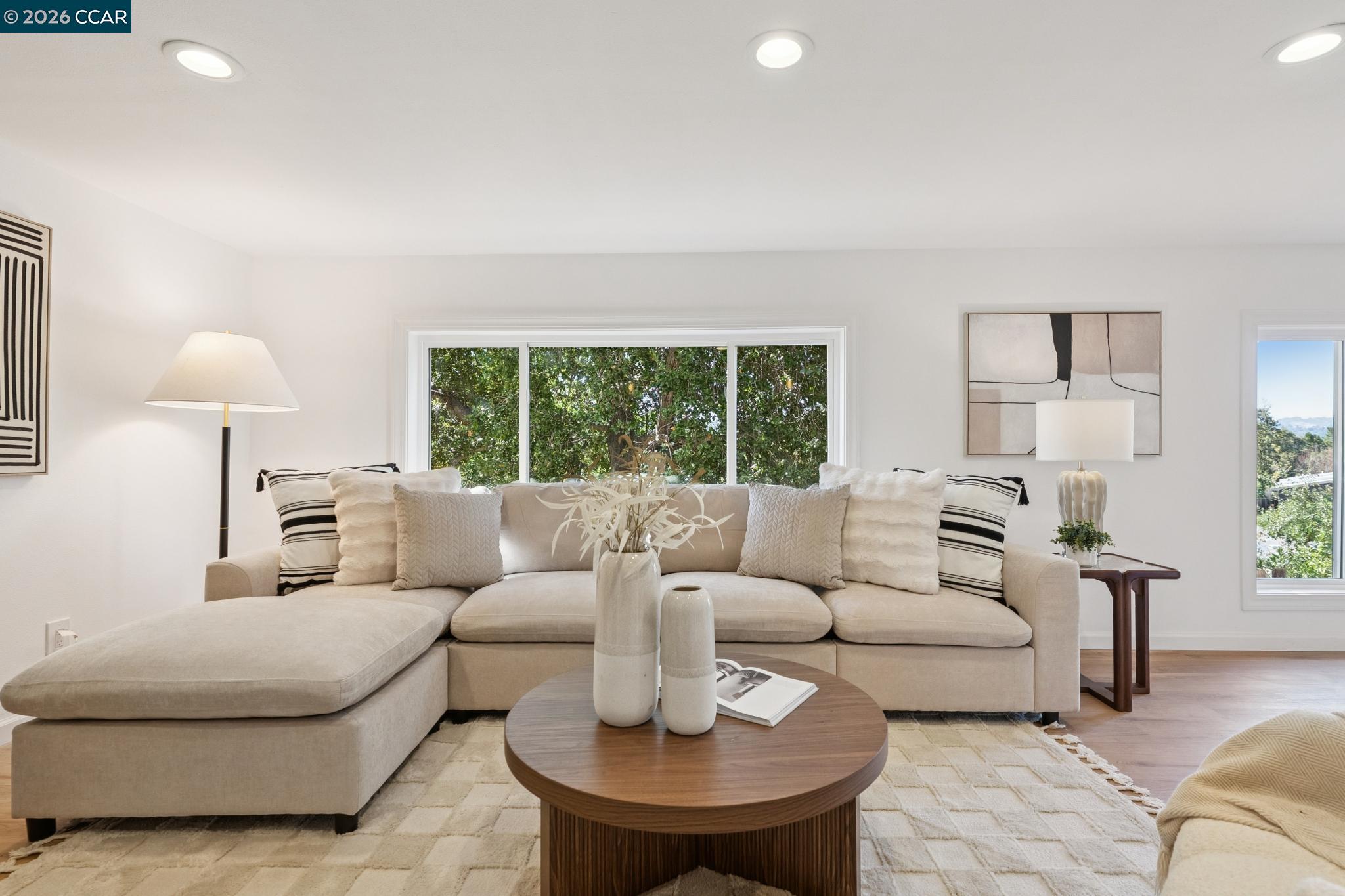 3241 Judith Ln