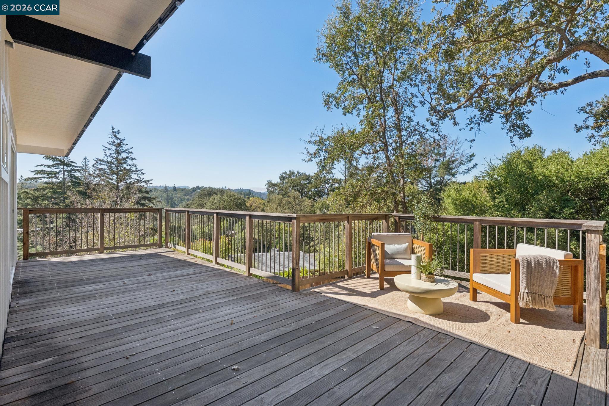 3241 Judith Ln