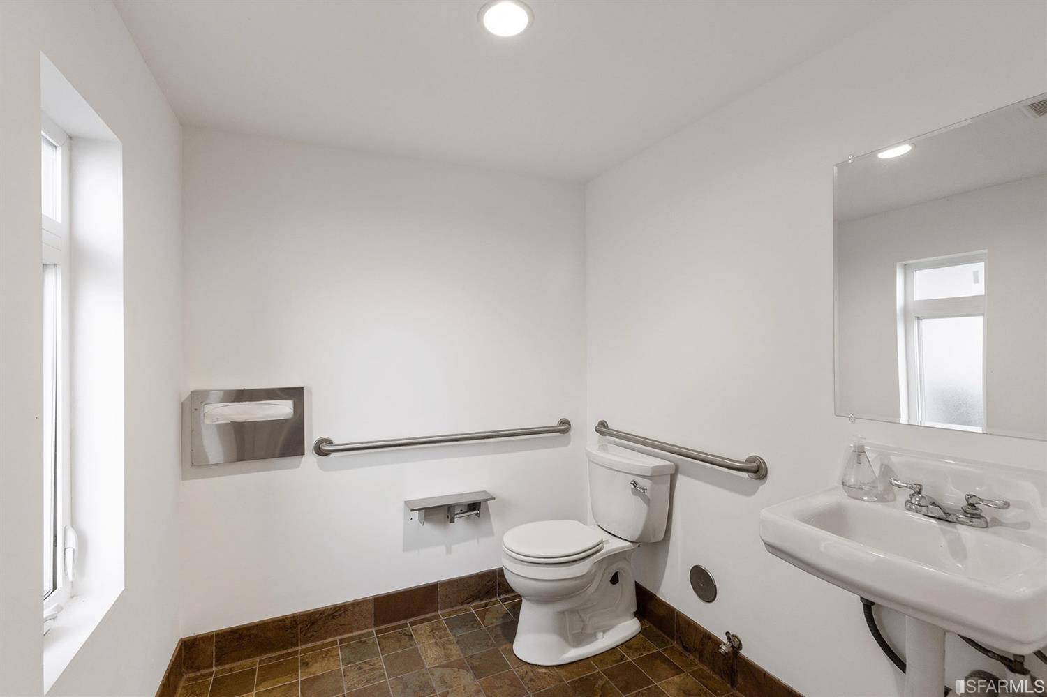 350 Divisadero Street