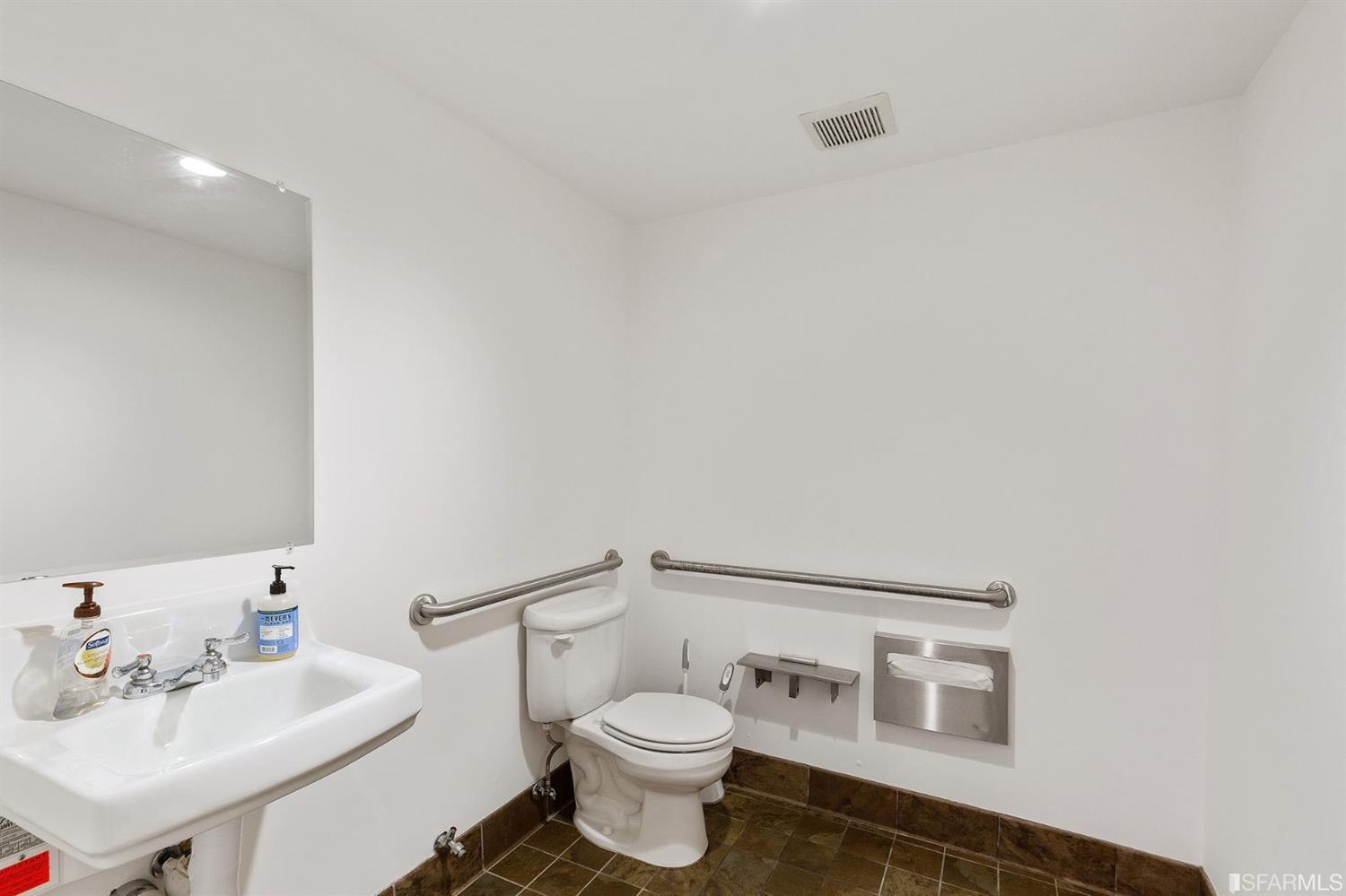 350 Divisadero Street