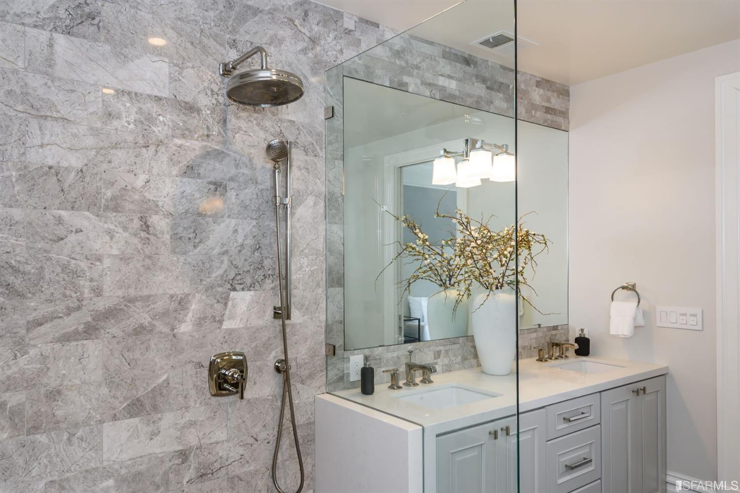 3044 California Street