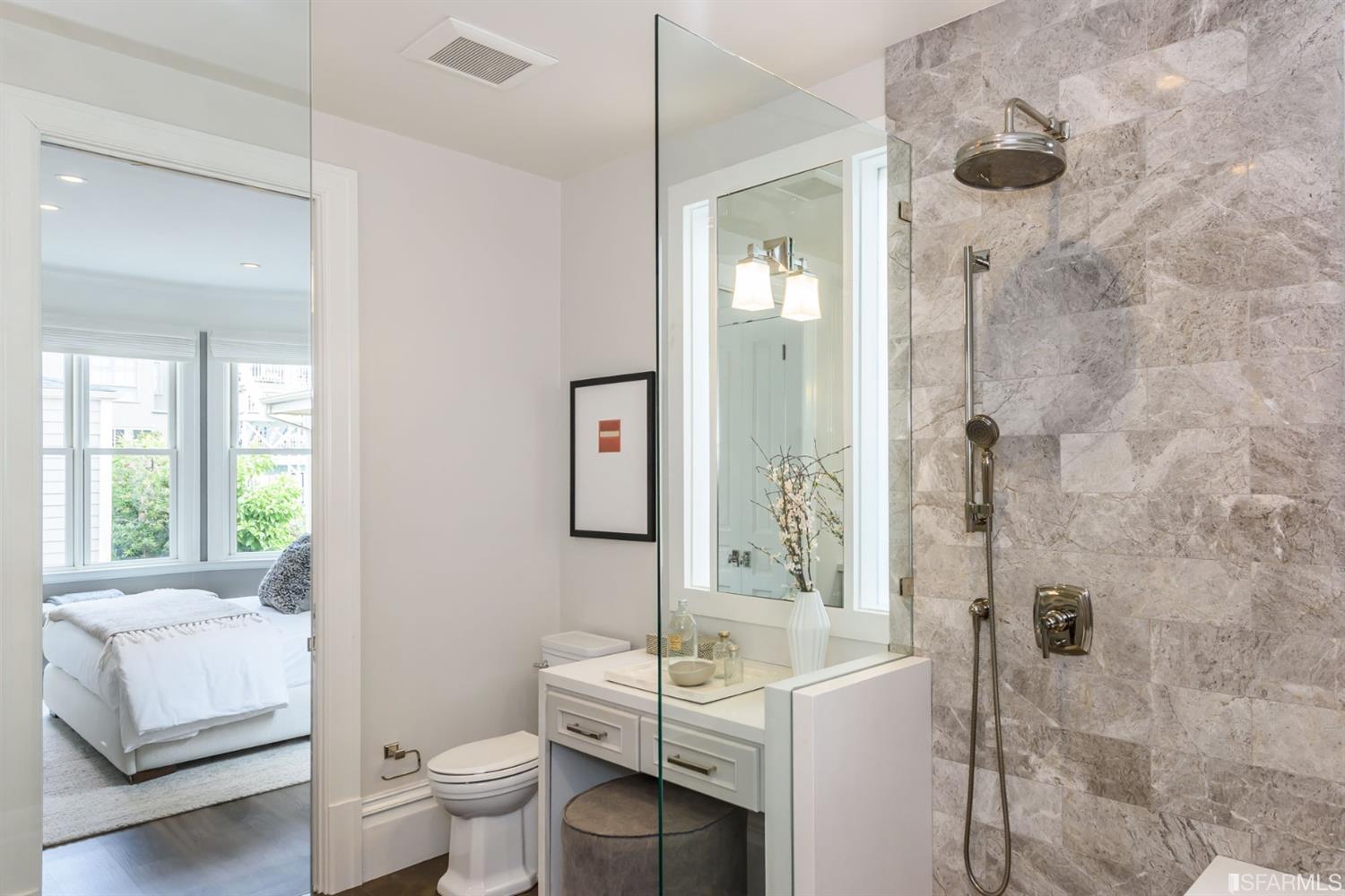 3044 California Street