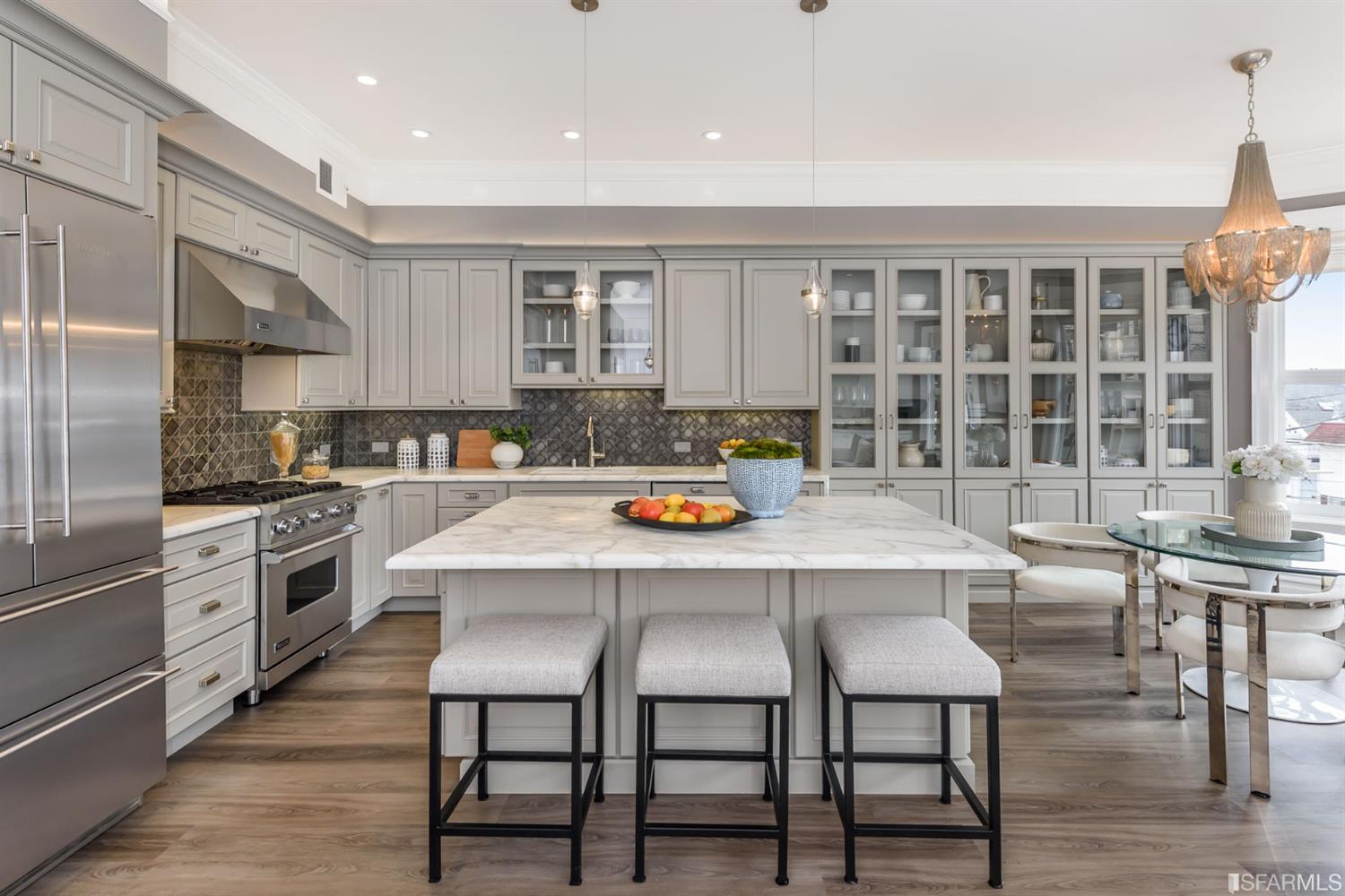 3044 California Street