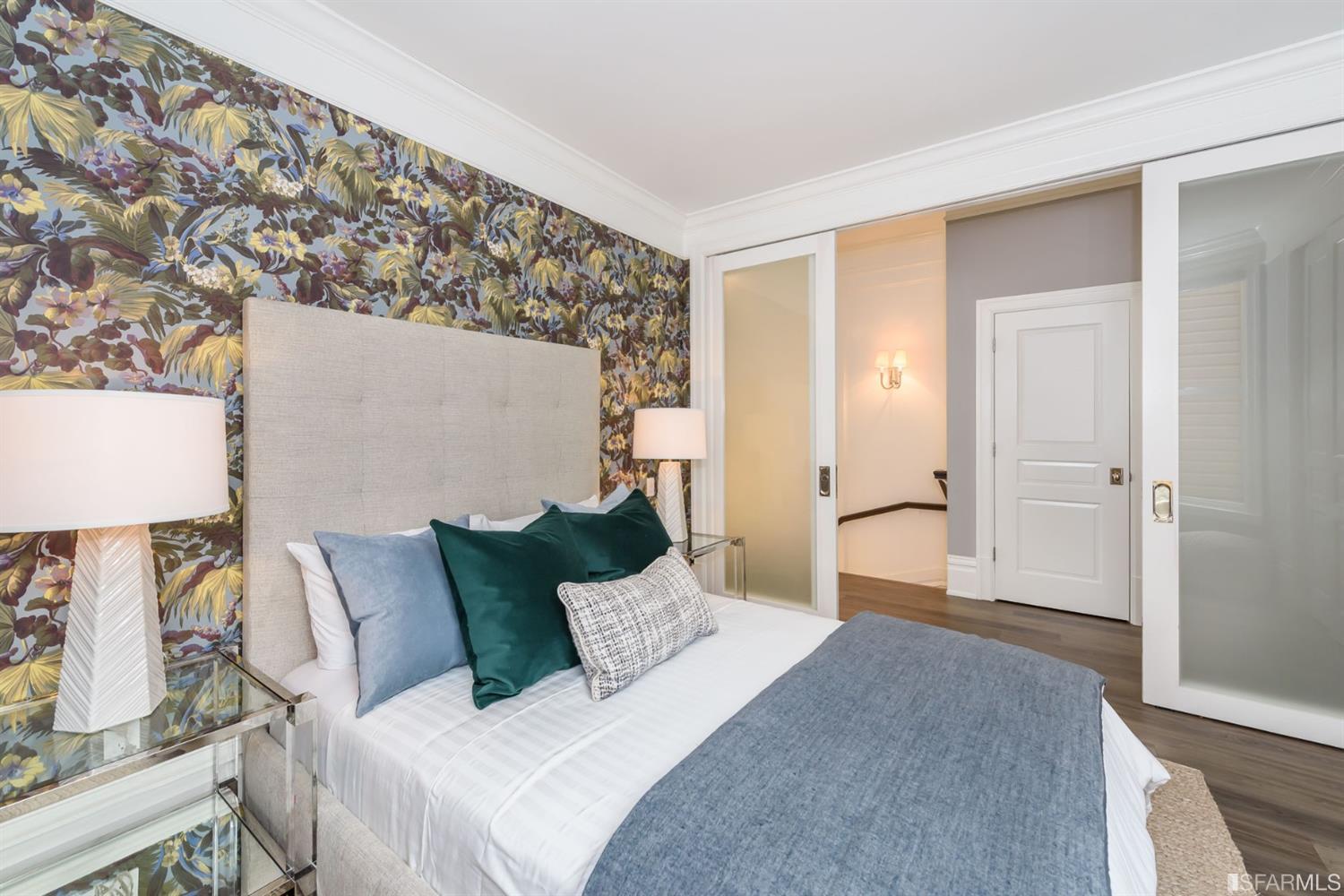 3044 California Street